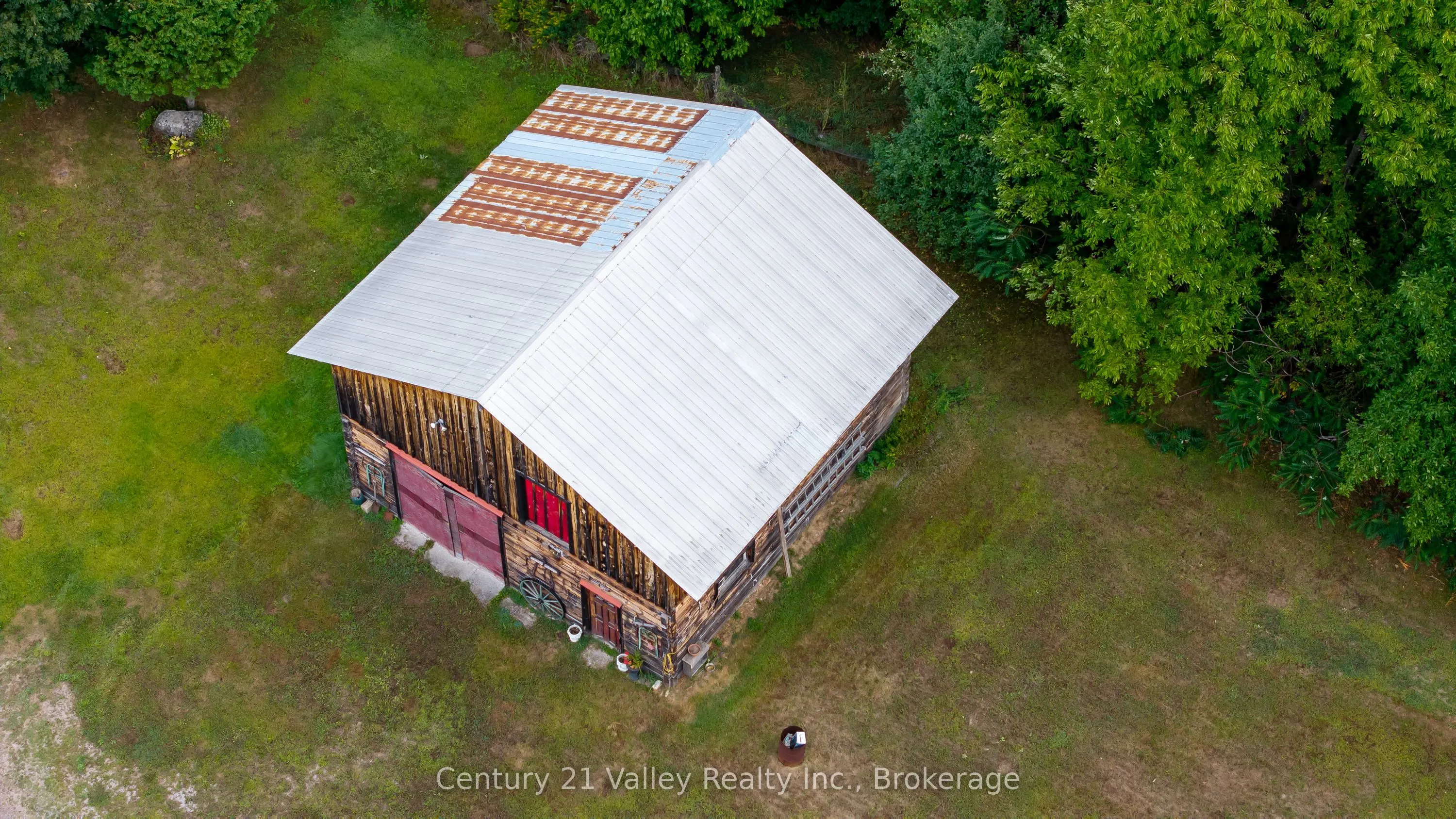 718 Crooked Rapids Road