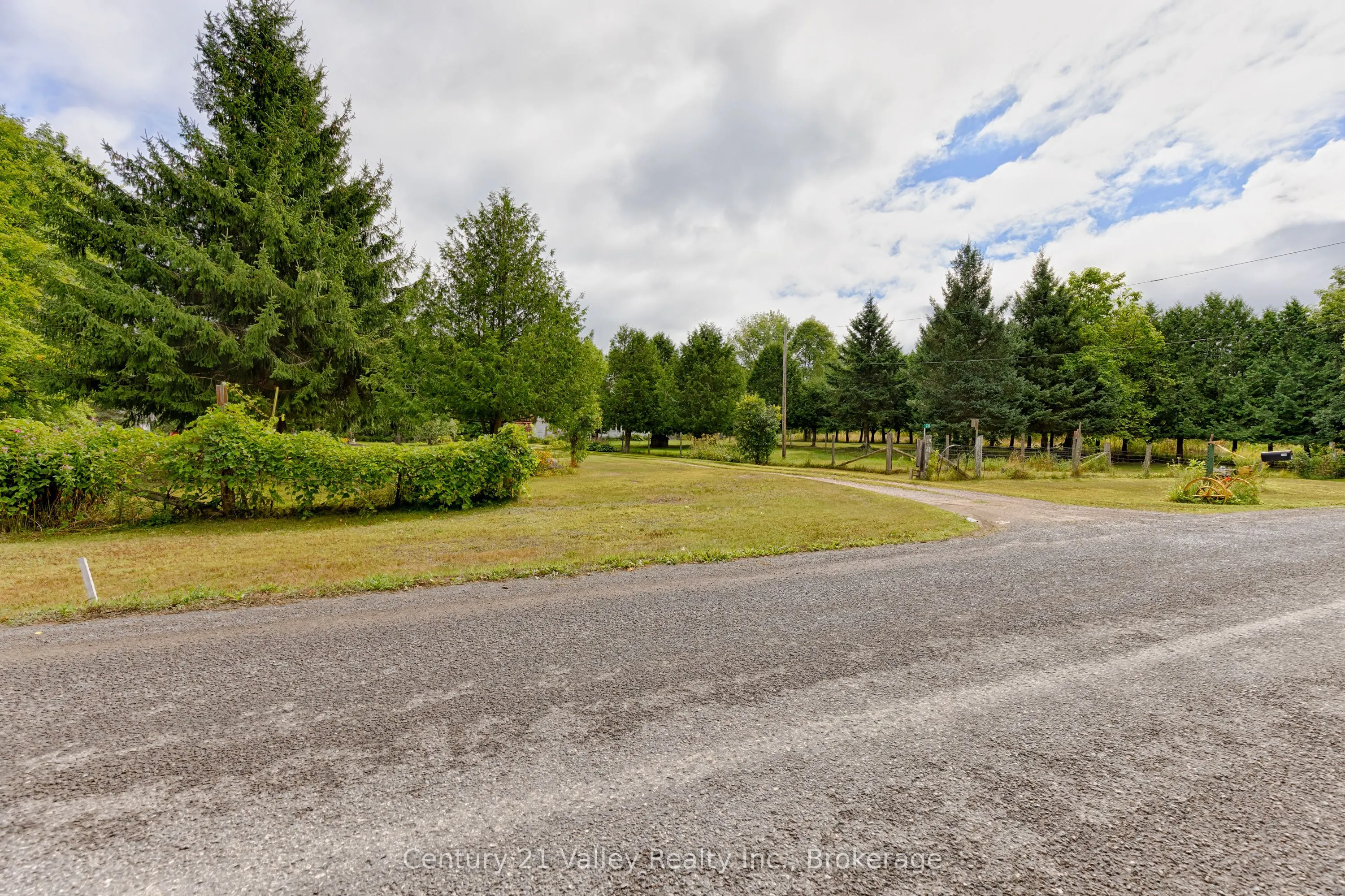 718 Crooked Rapids Road