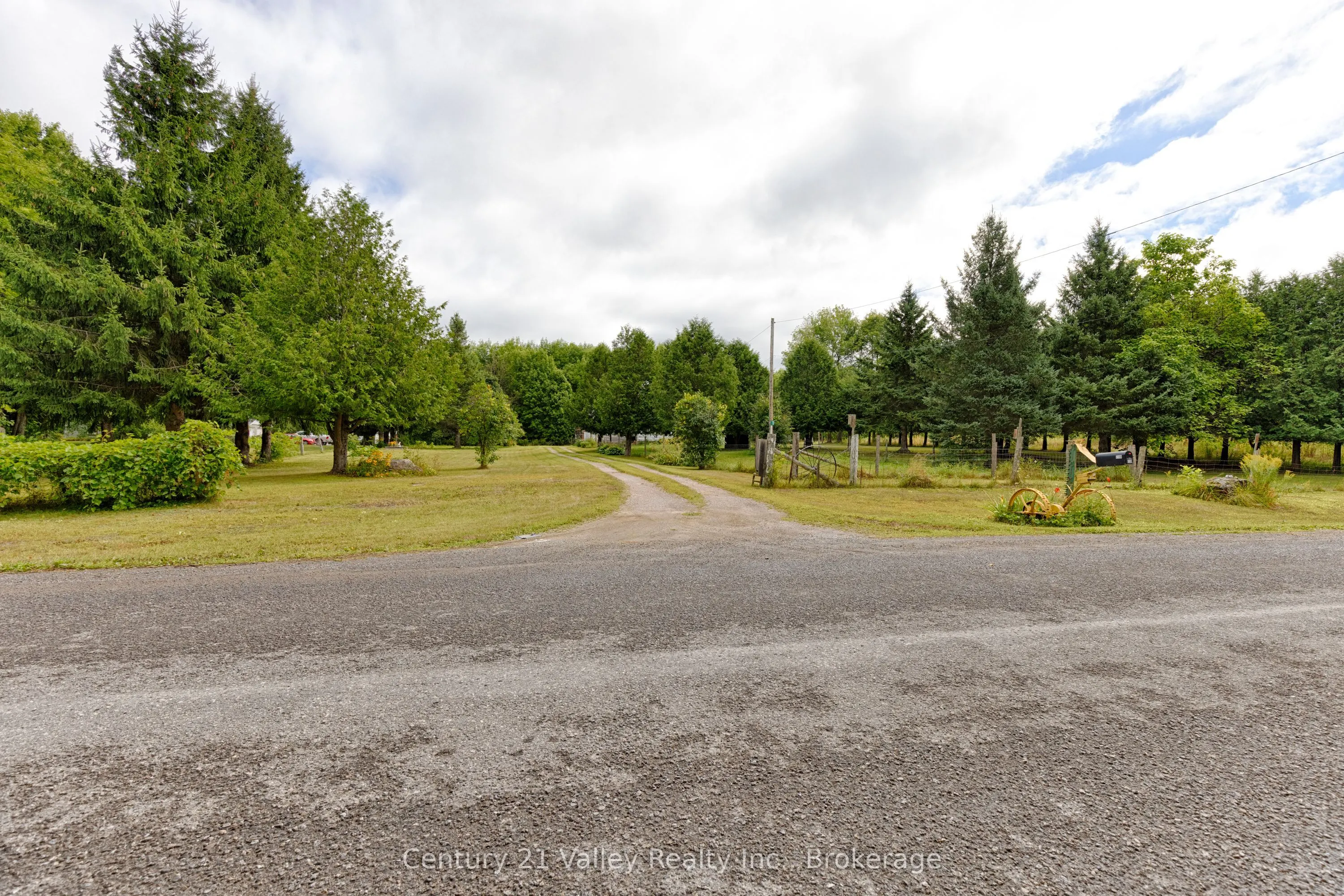718 Crooked Rapids Road