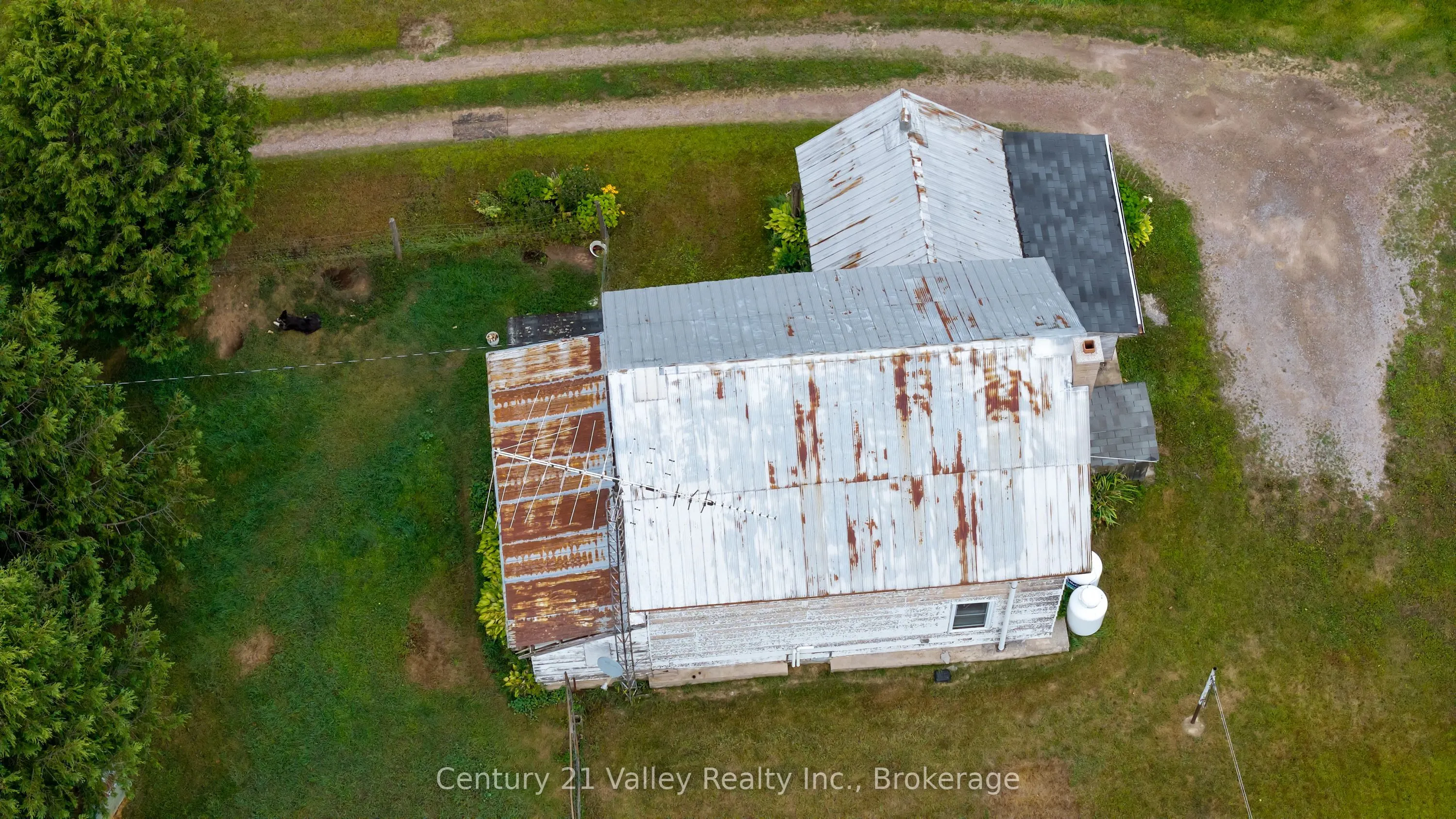 718 Crooked Rapids Road