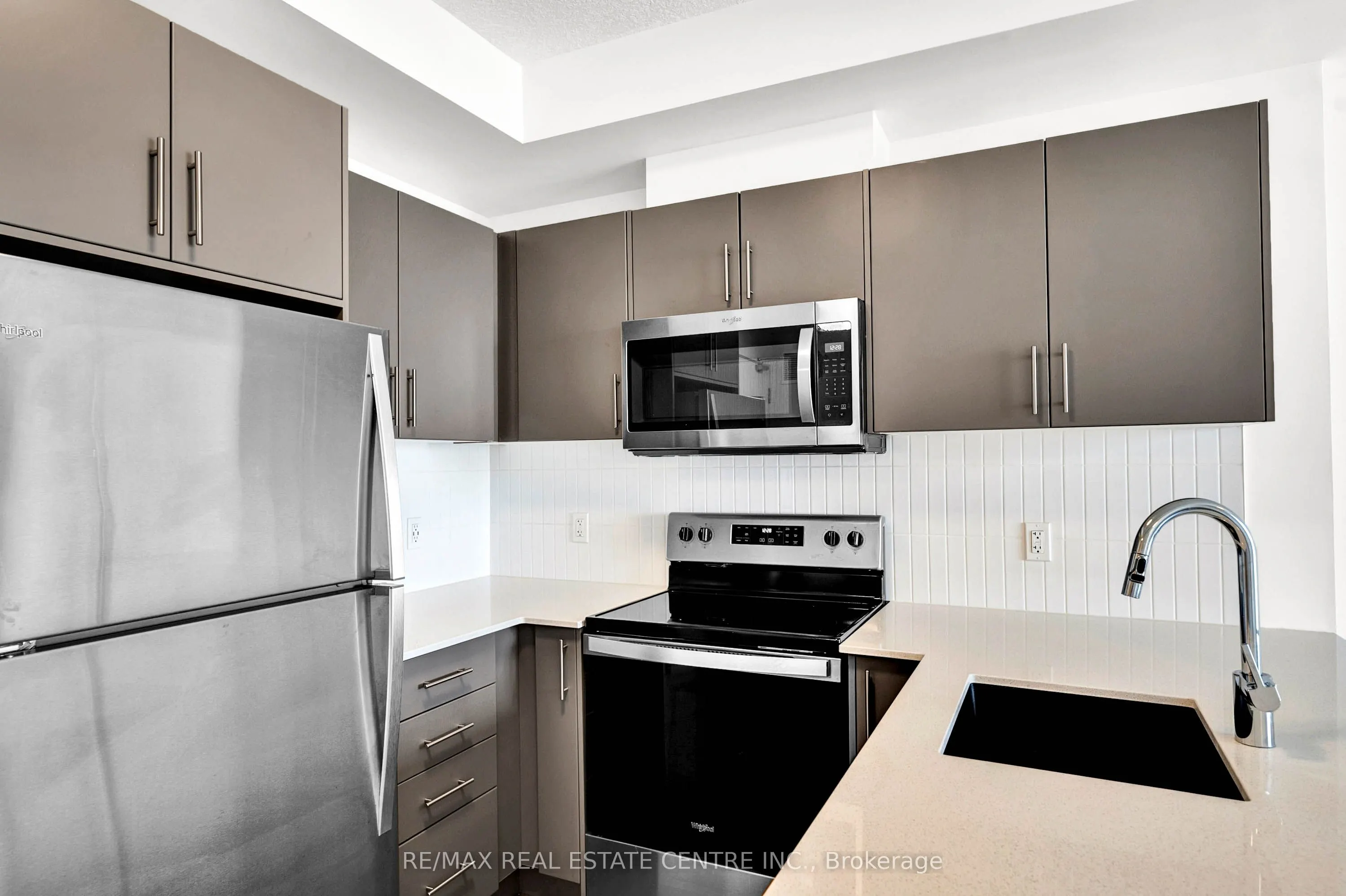 107 Roger Street, #503