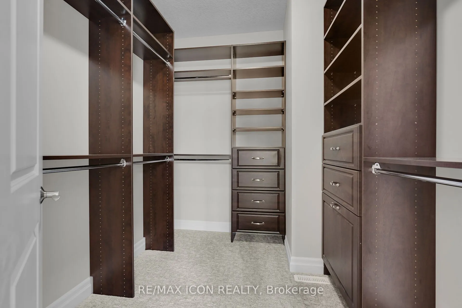 3278 Colonel Talbot Road, #33