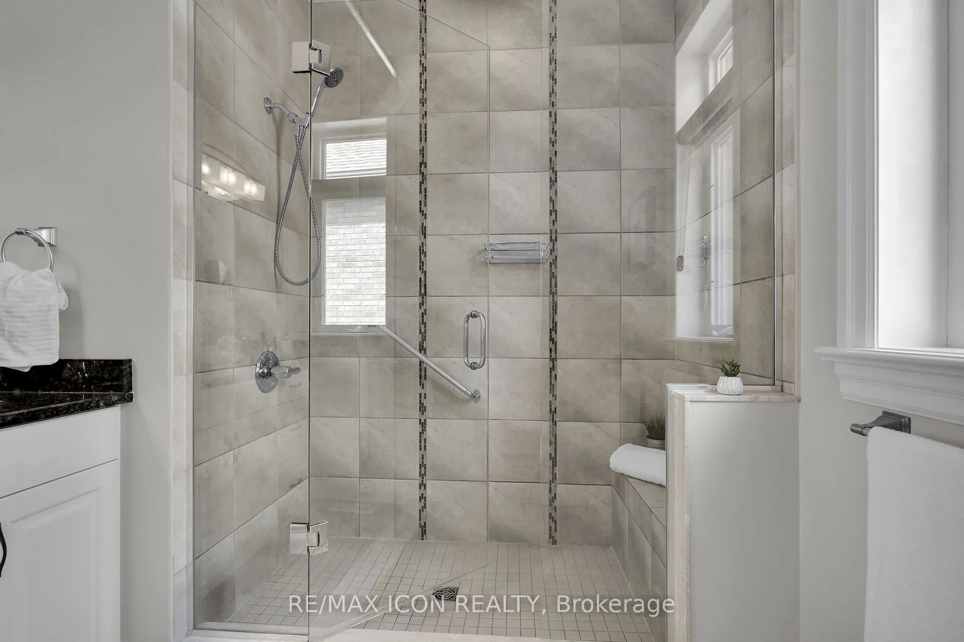 3278 Colonel Talbot Road, #33