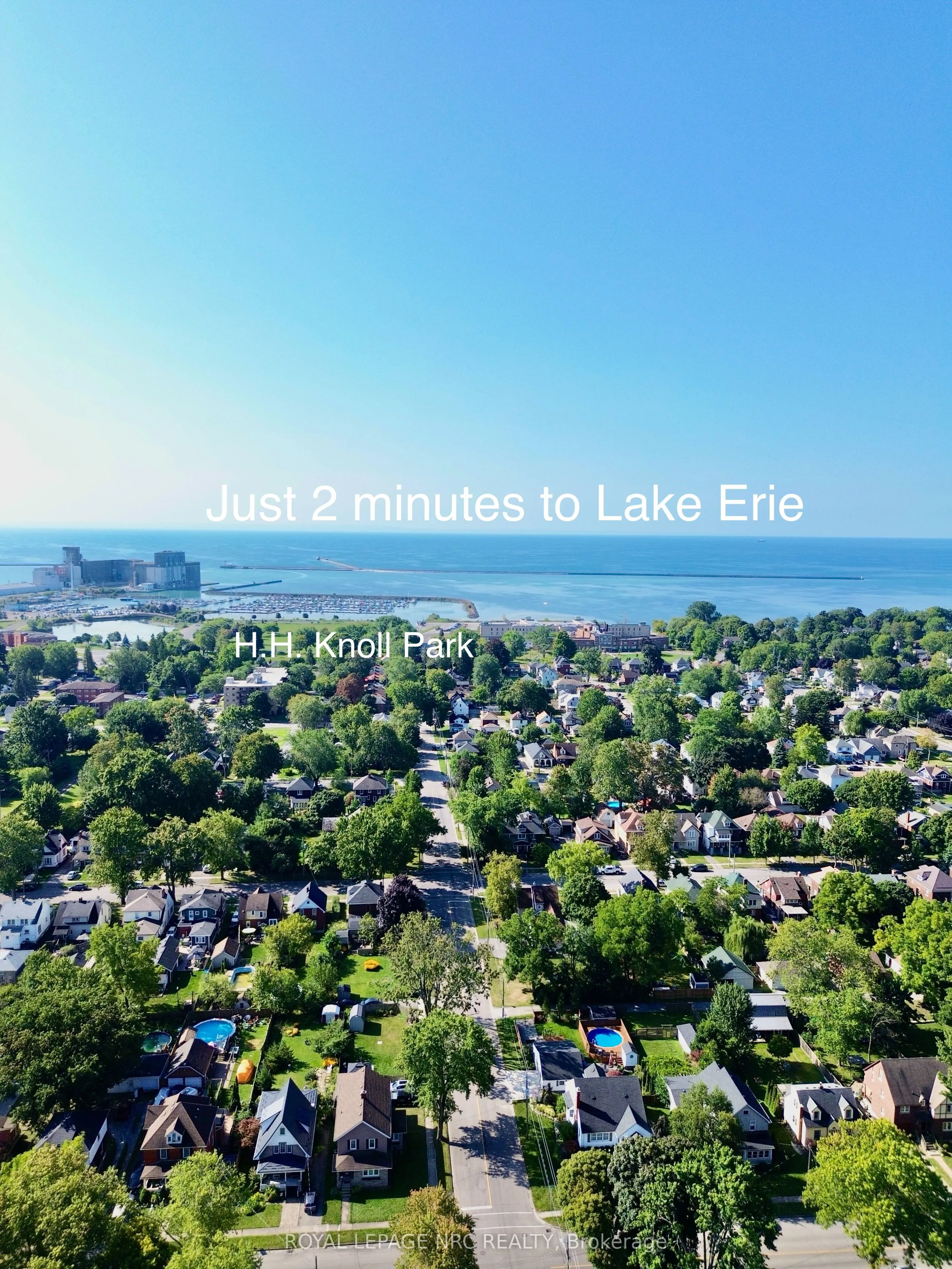 235 Clarence Street W