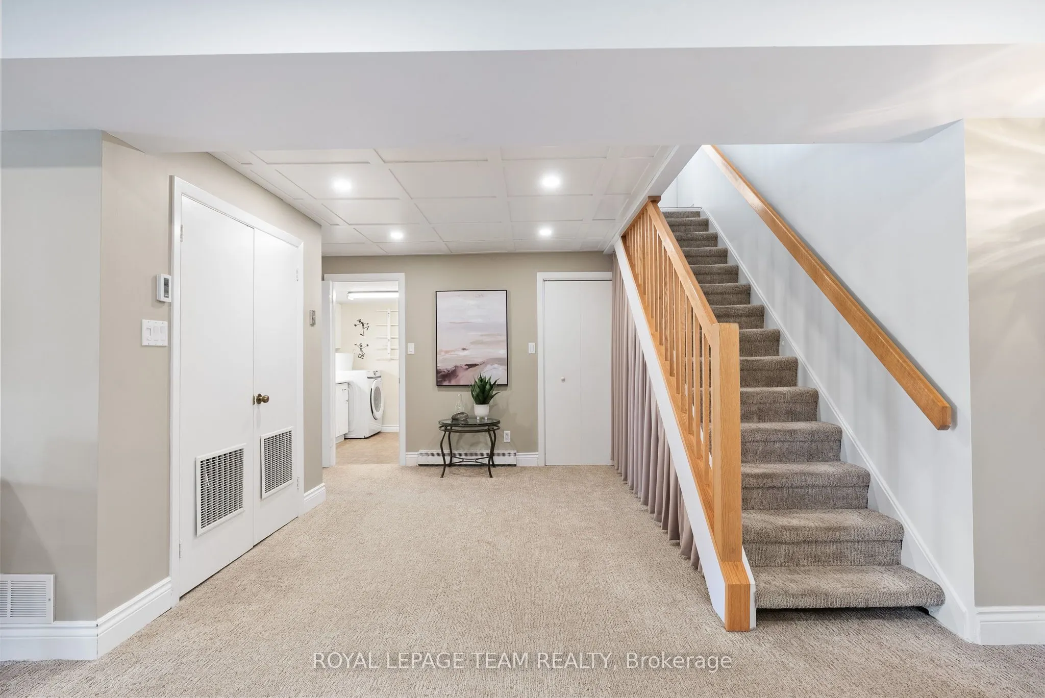5409 Riverside Crescent