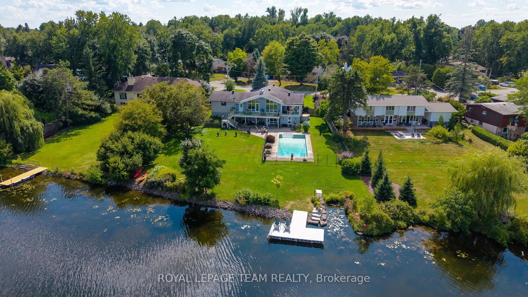 5409 Riverside Crescent
