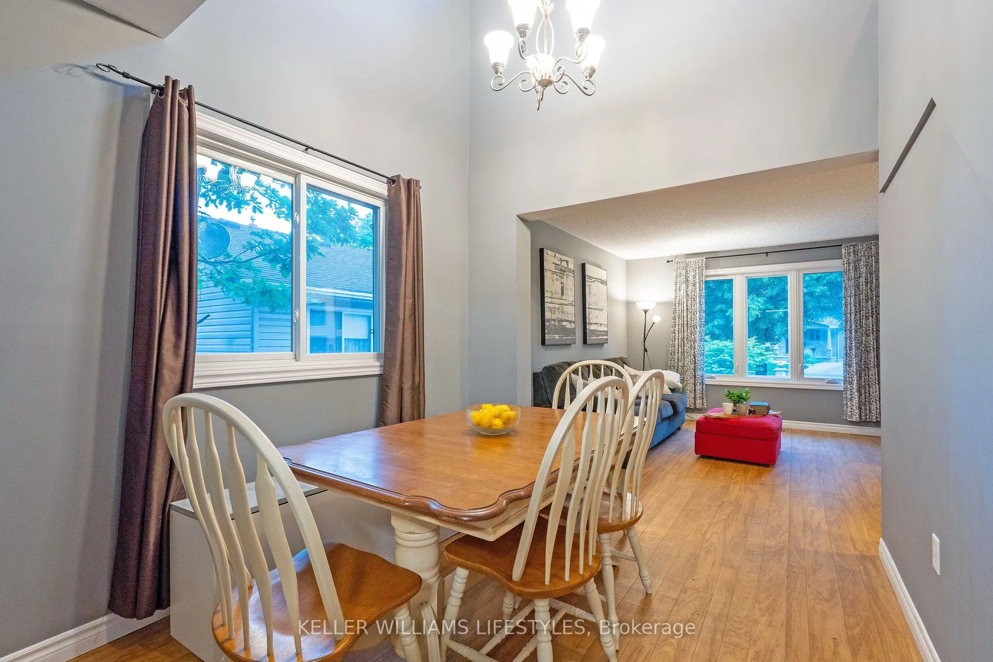 21 Beechbank Crescent
