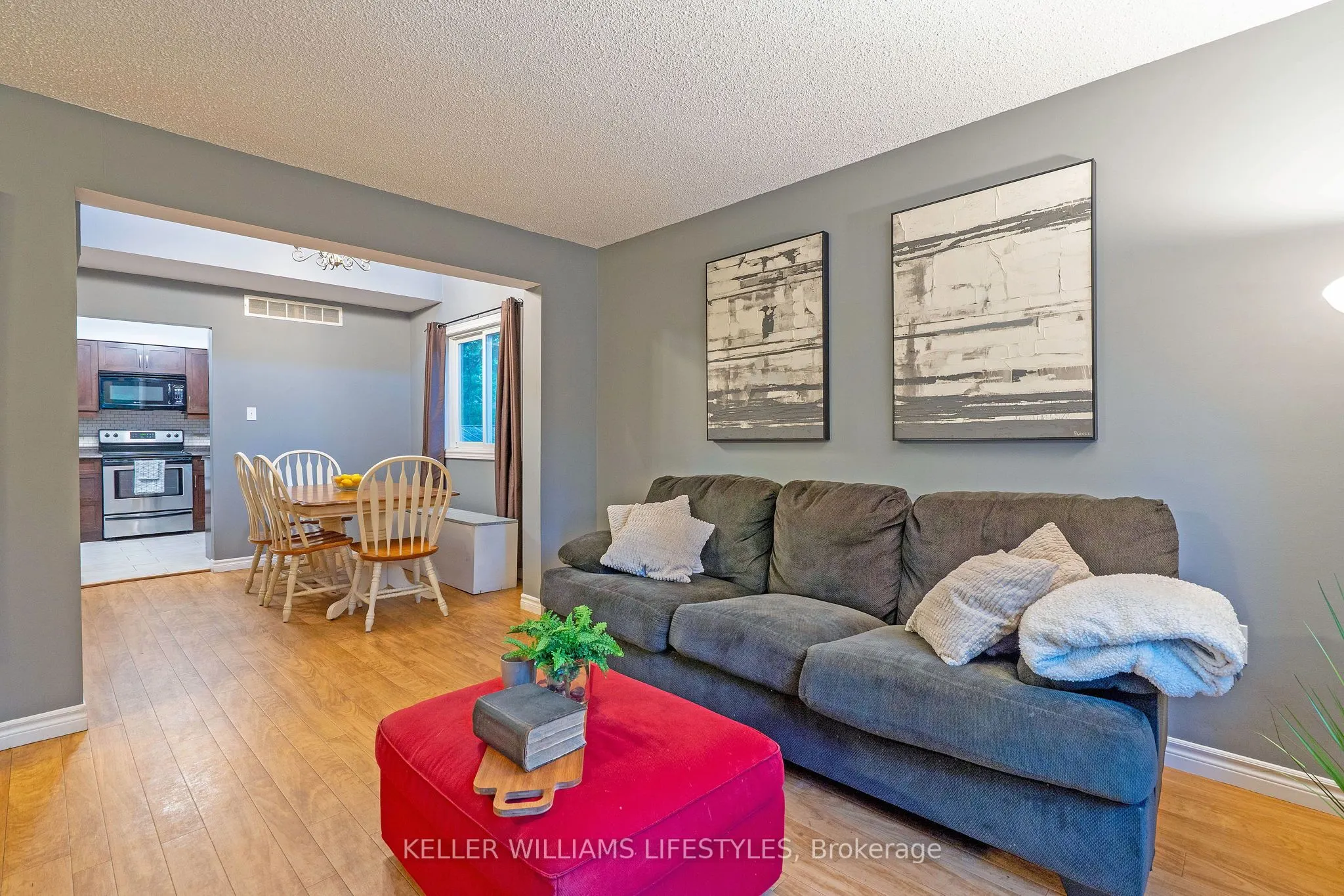 21 Beechbank Crescent