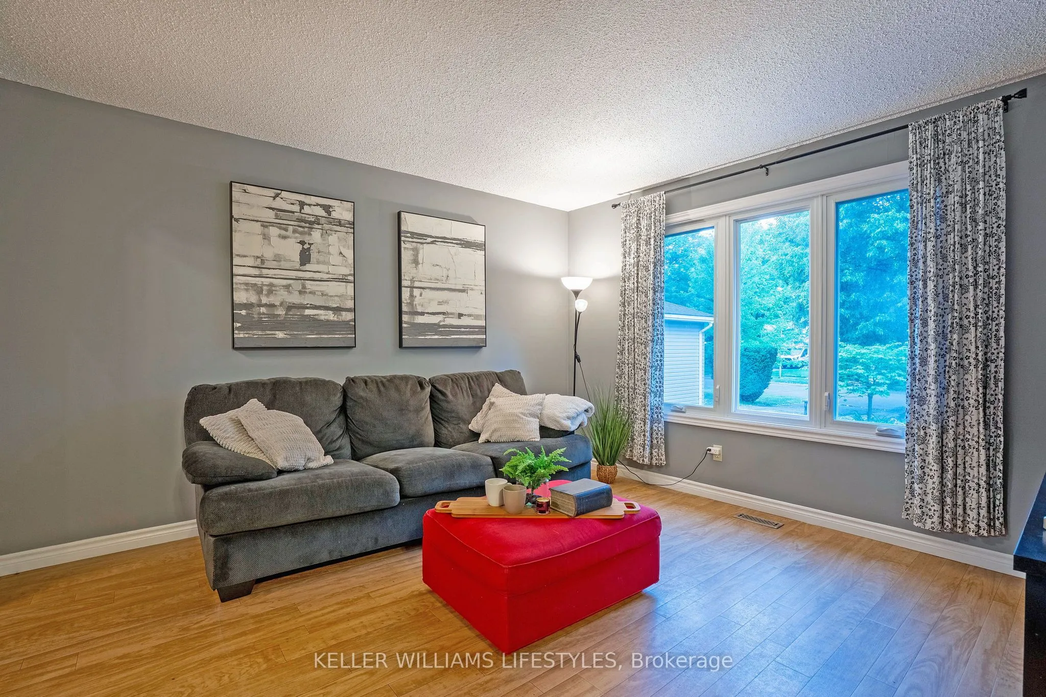 21 Beechbank Crescent