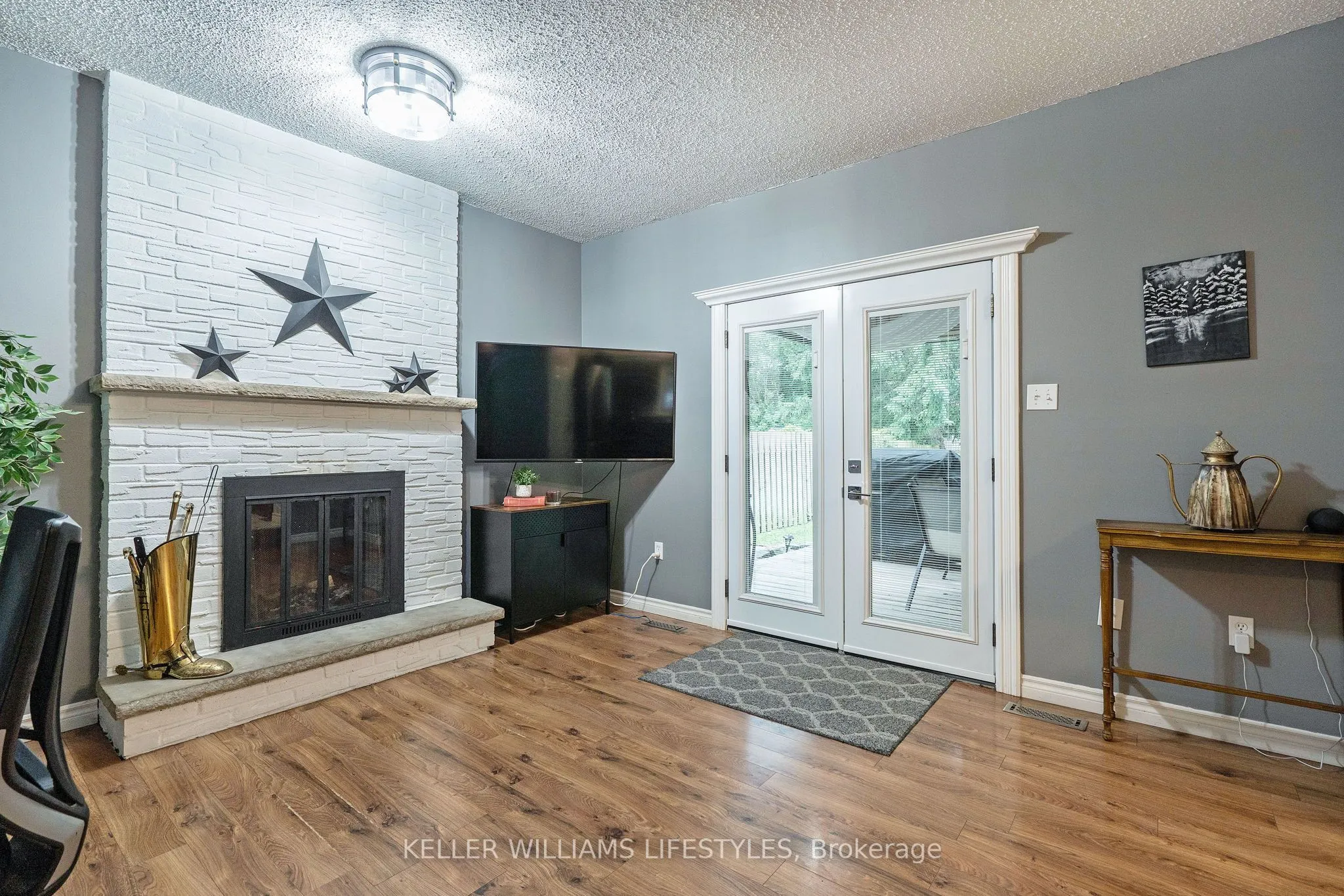 21 Beechbank Crescent