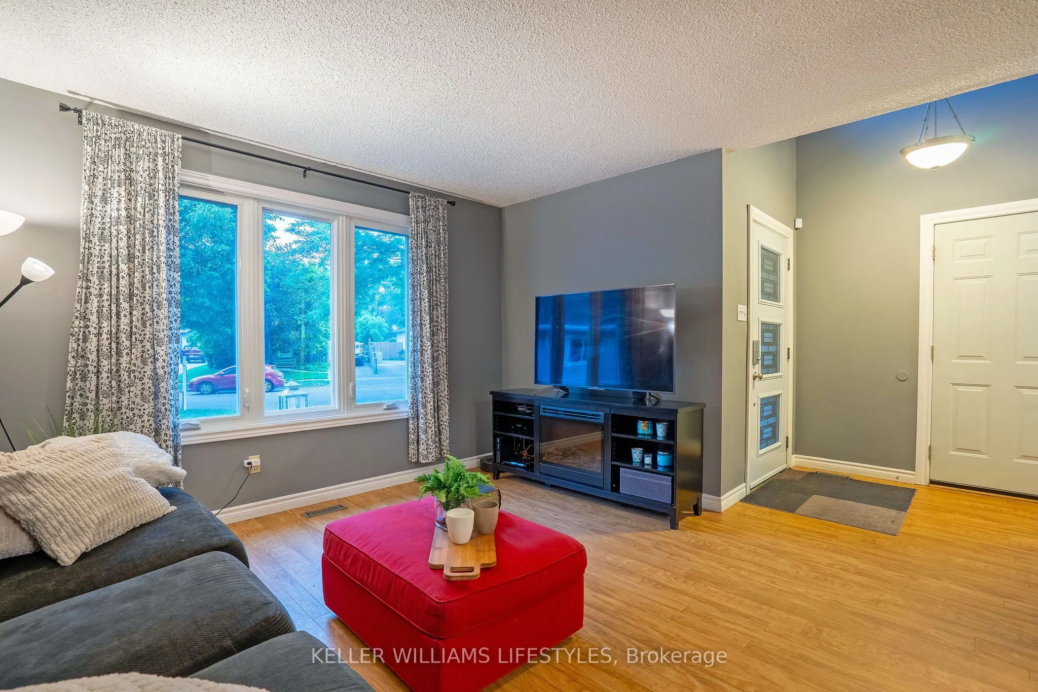 21 Beechbank Crescent