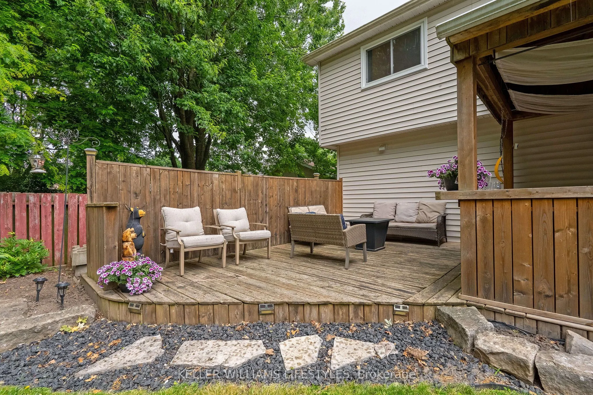 21 Beechbank Crescent