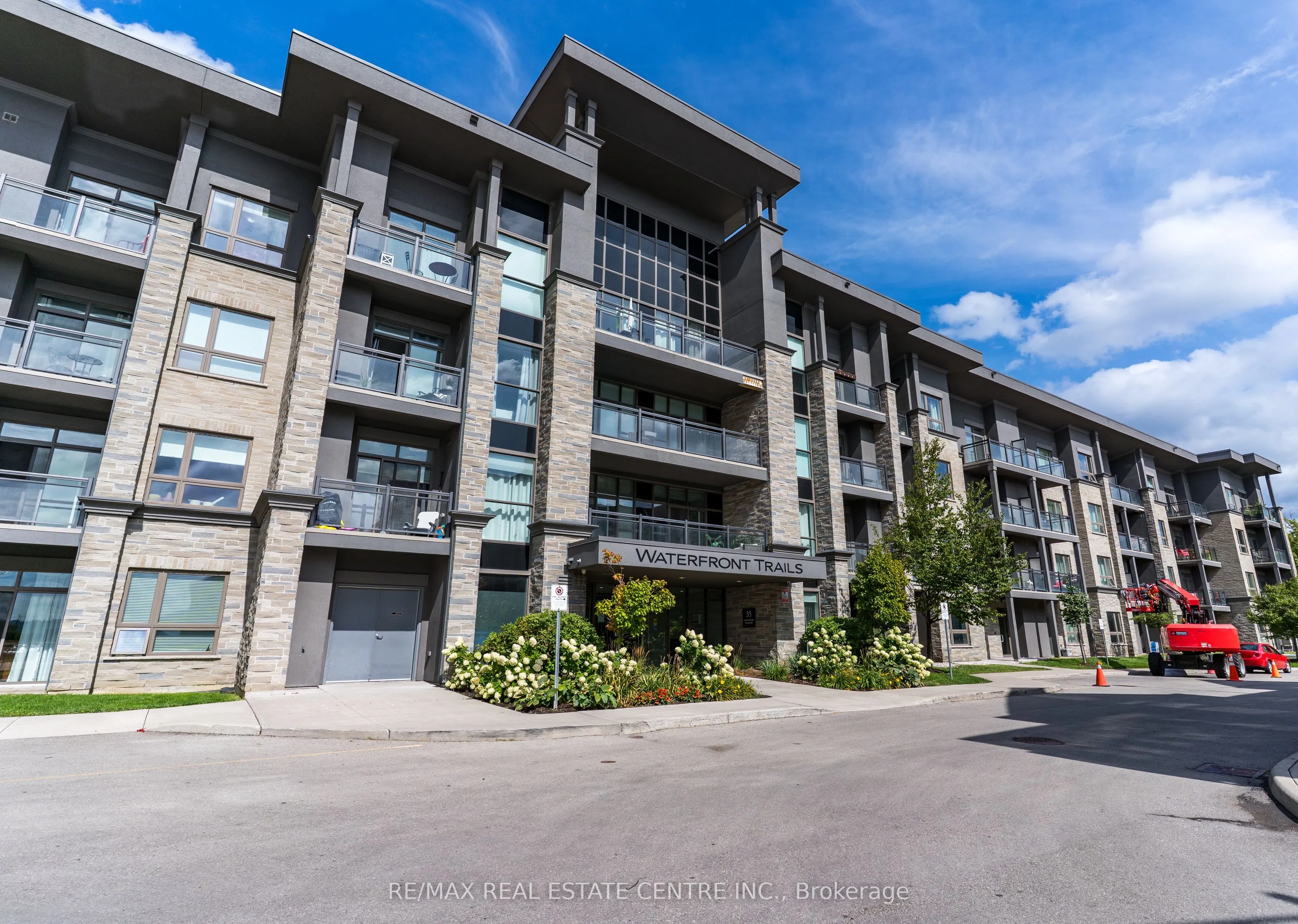 35 Southshore Crescent, #114