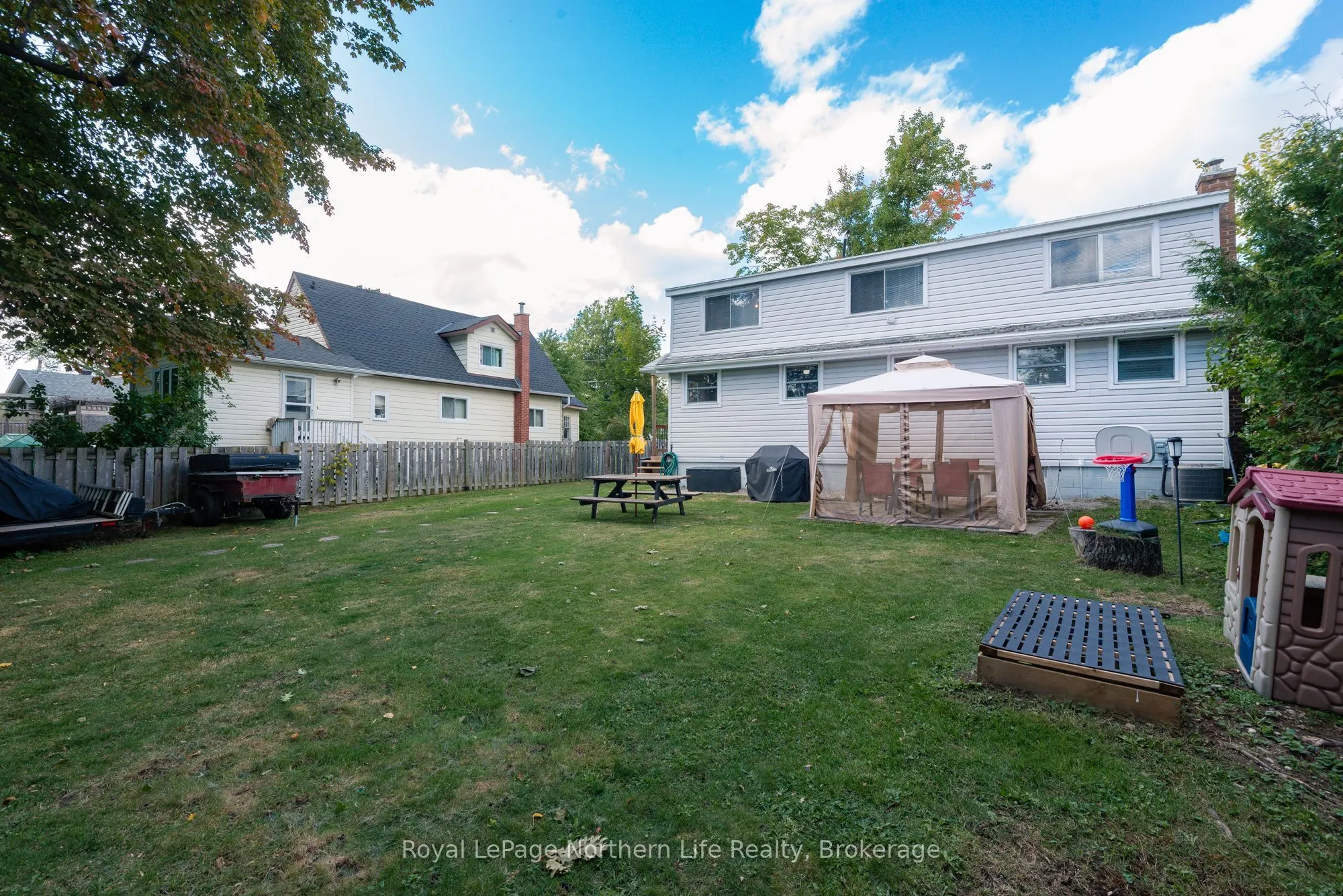 737 Reynolds Street