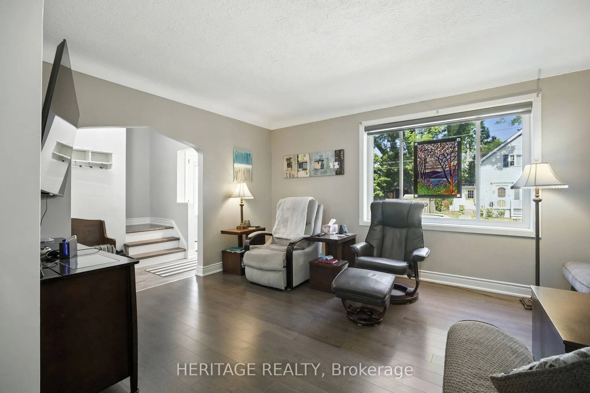 55 Wellington Street S