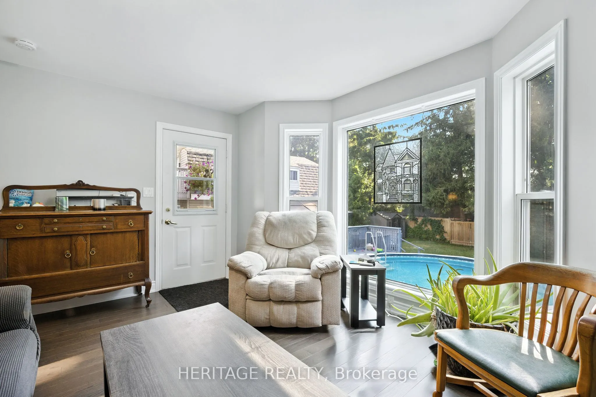 55 Wellington Street S