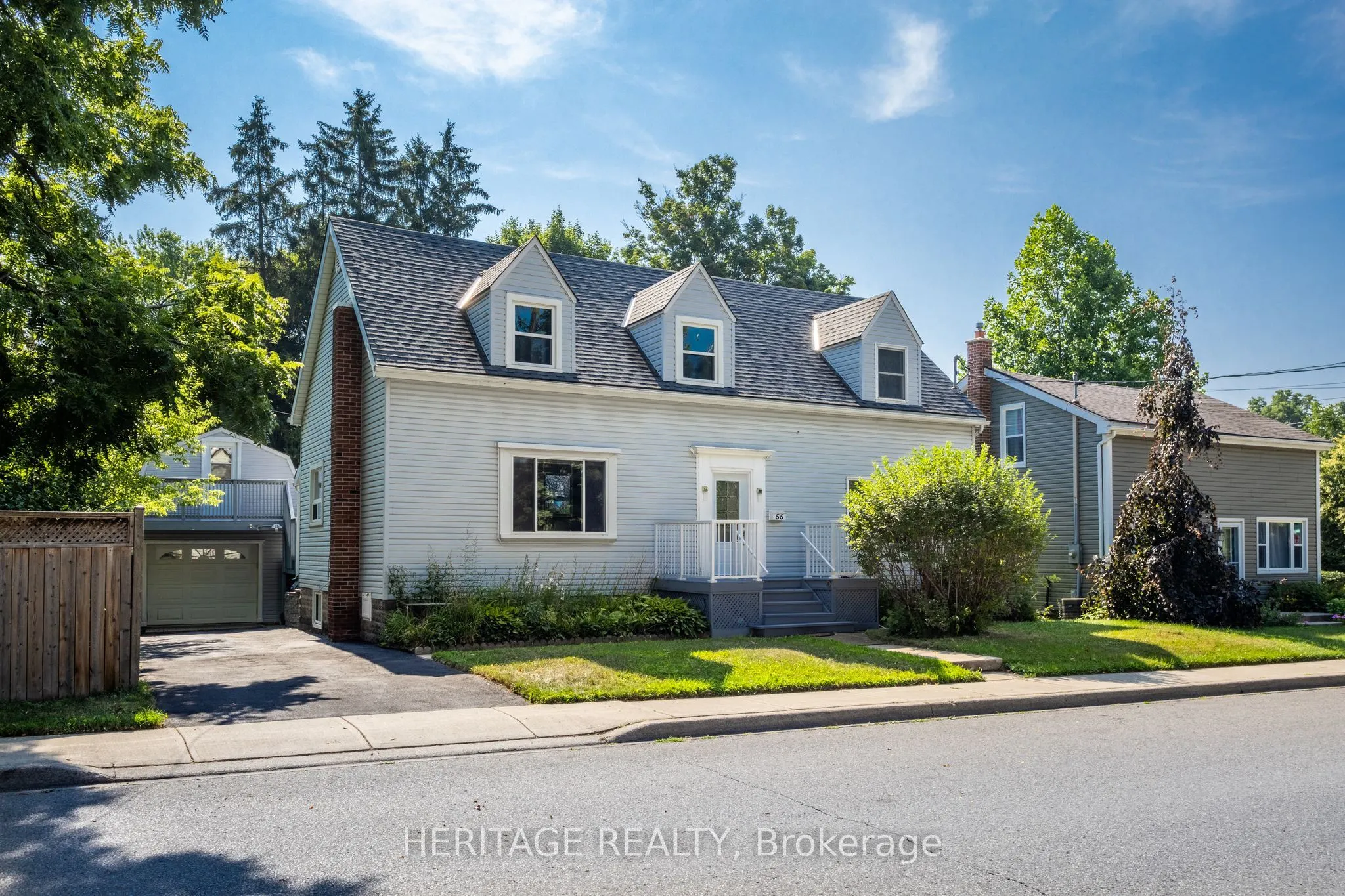 55 Wellington Street S