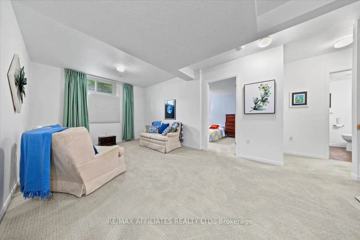 1244 Foxborough Private E, #-