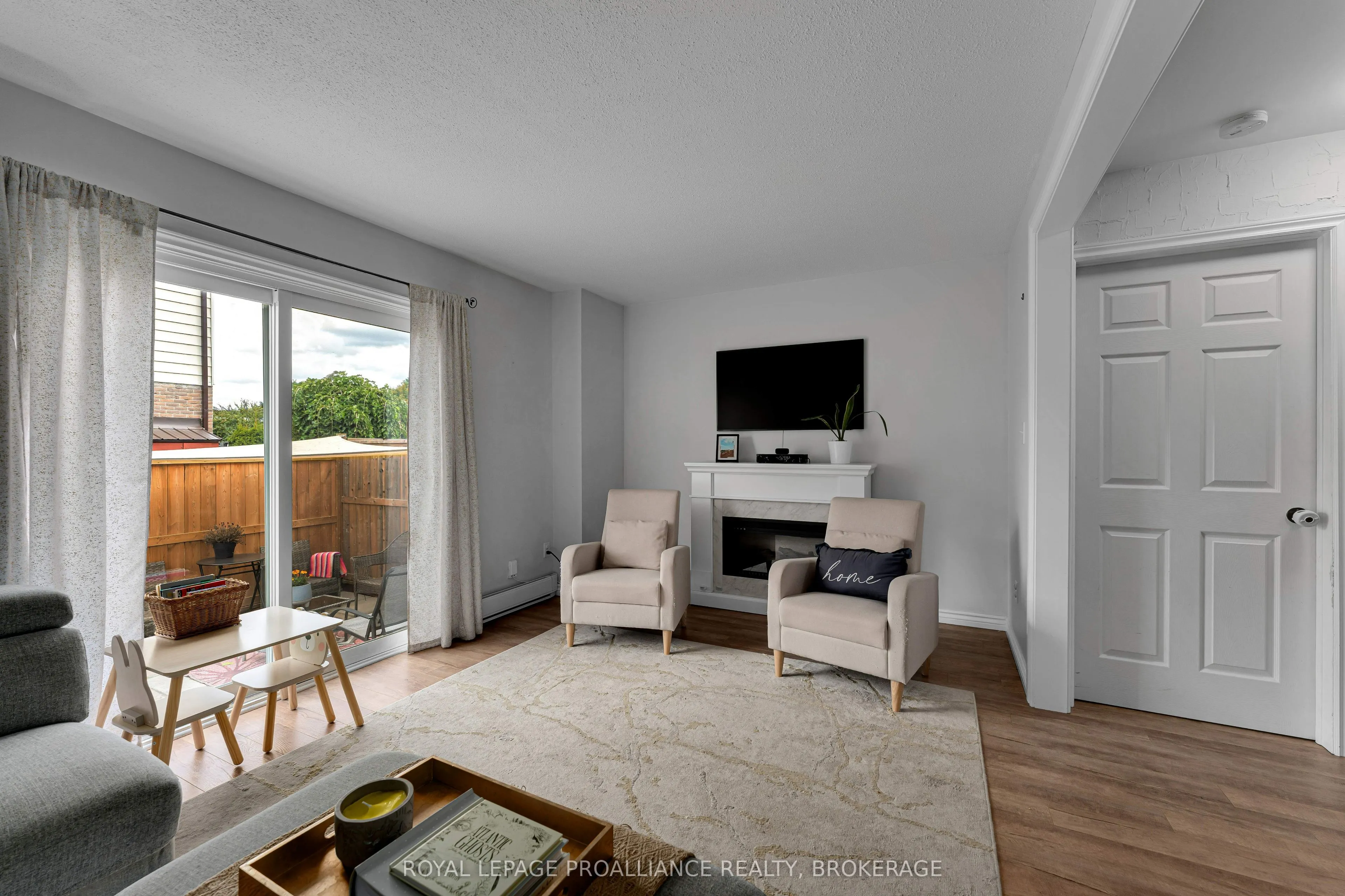 369 William Street N, #4