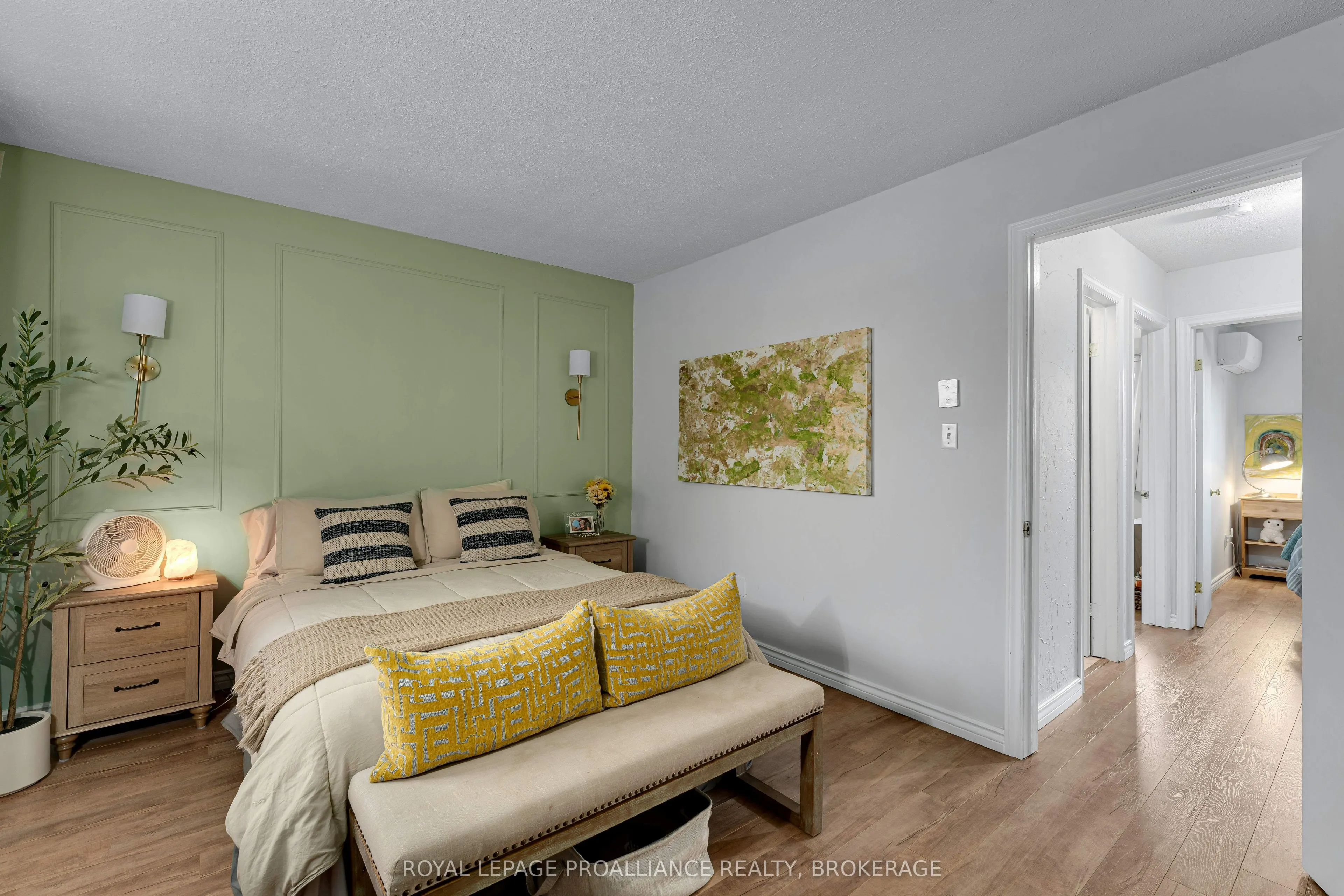 369 William Street N, #4