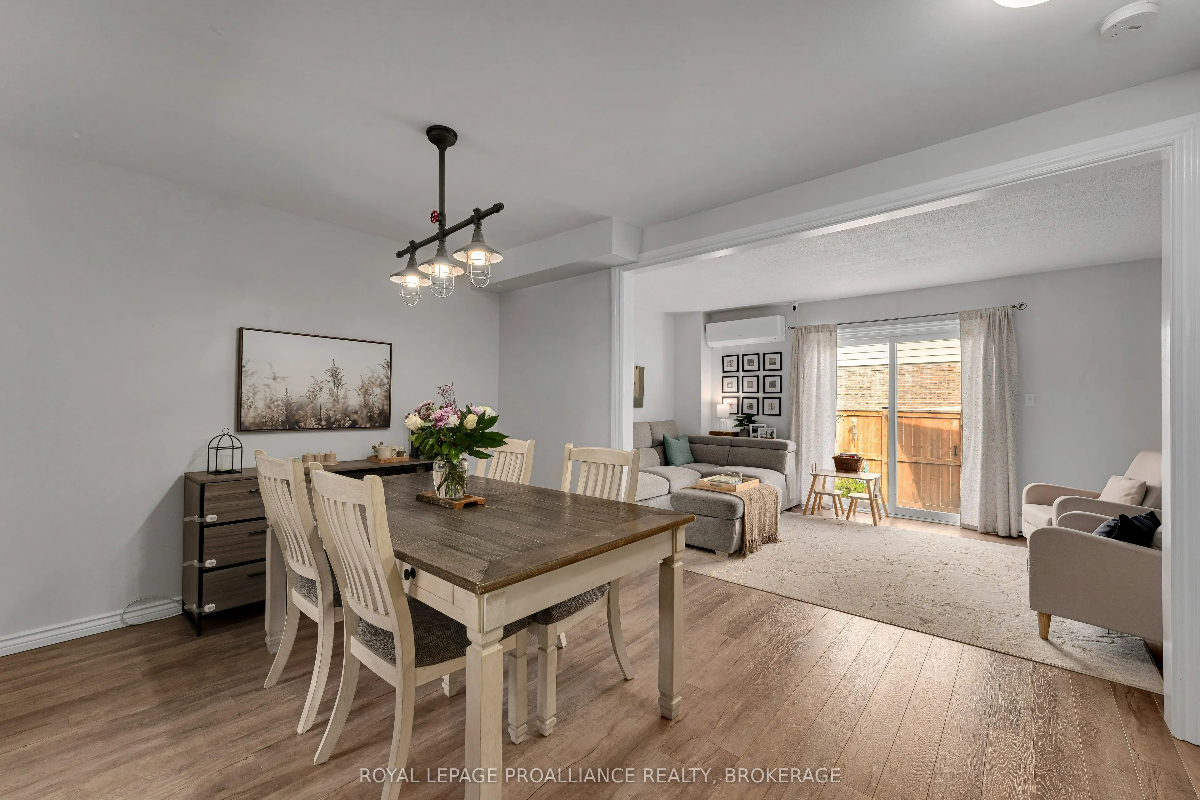 369 William Street N, #4