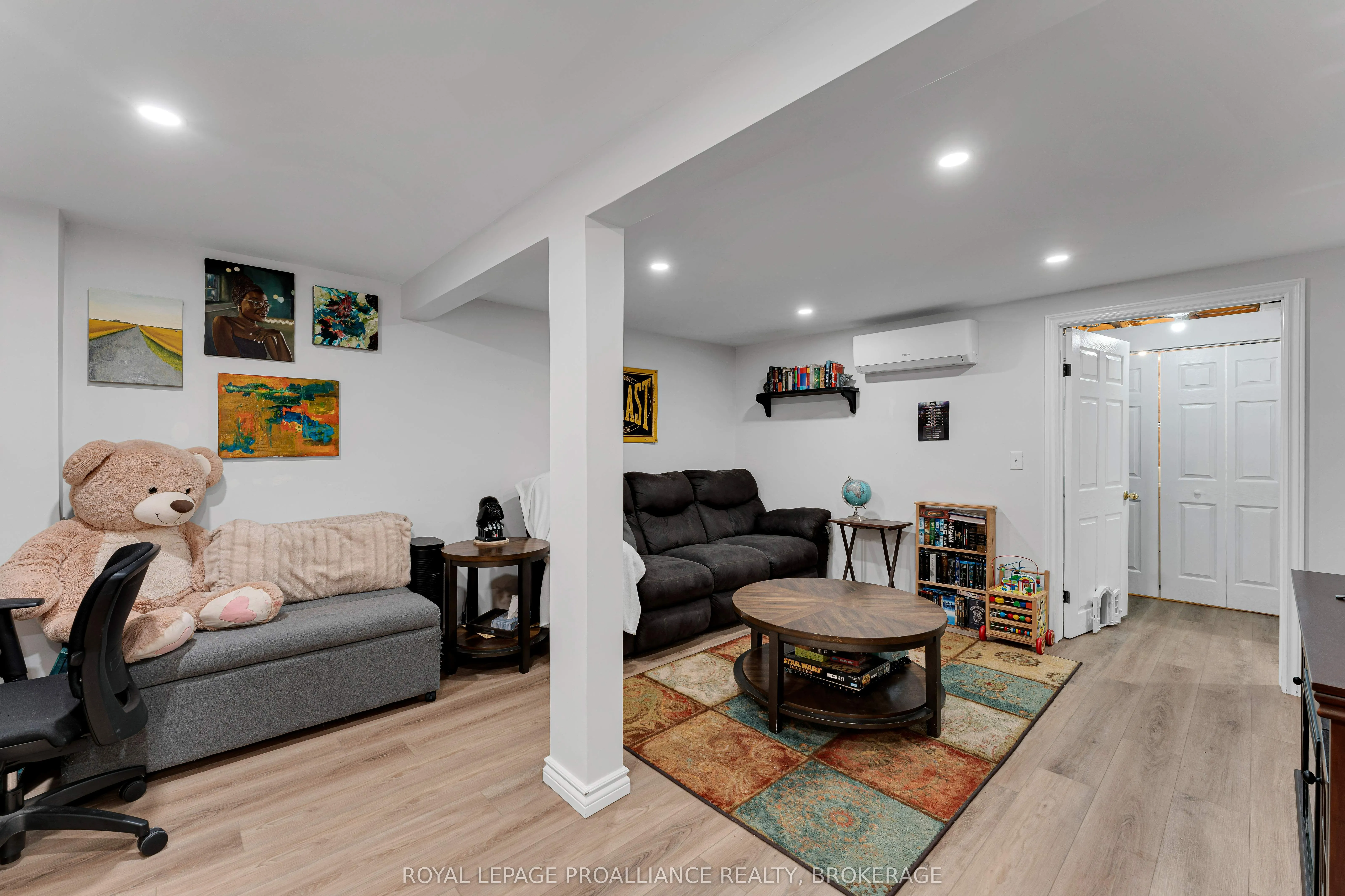 369 William Street N, #4