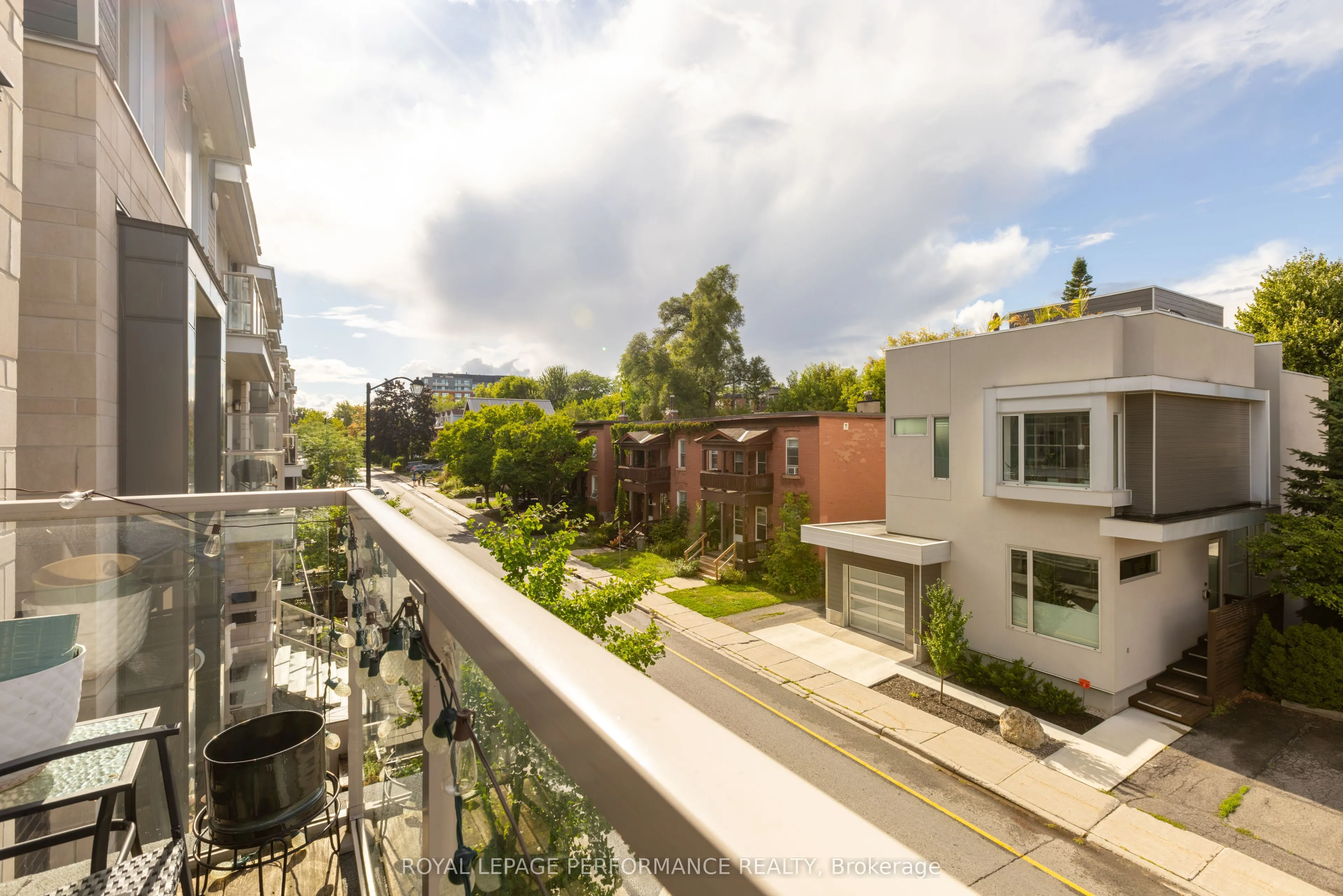 22 Holmwood Avenue, #19