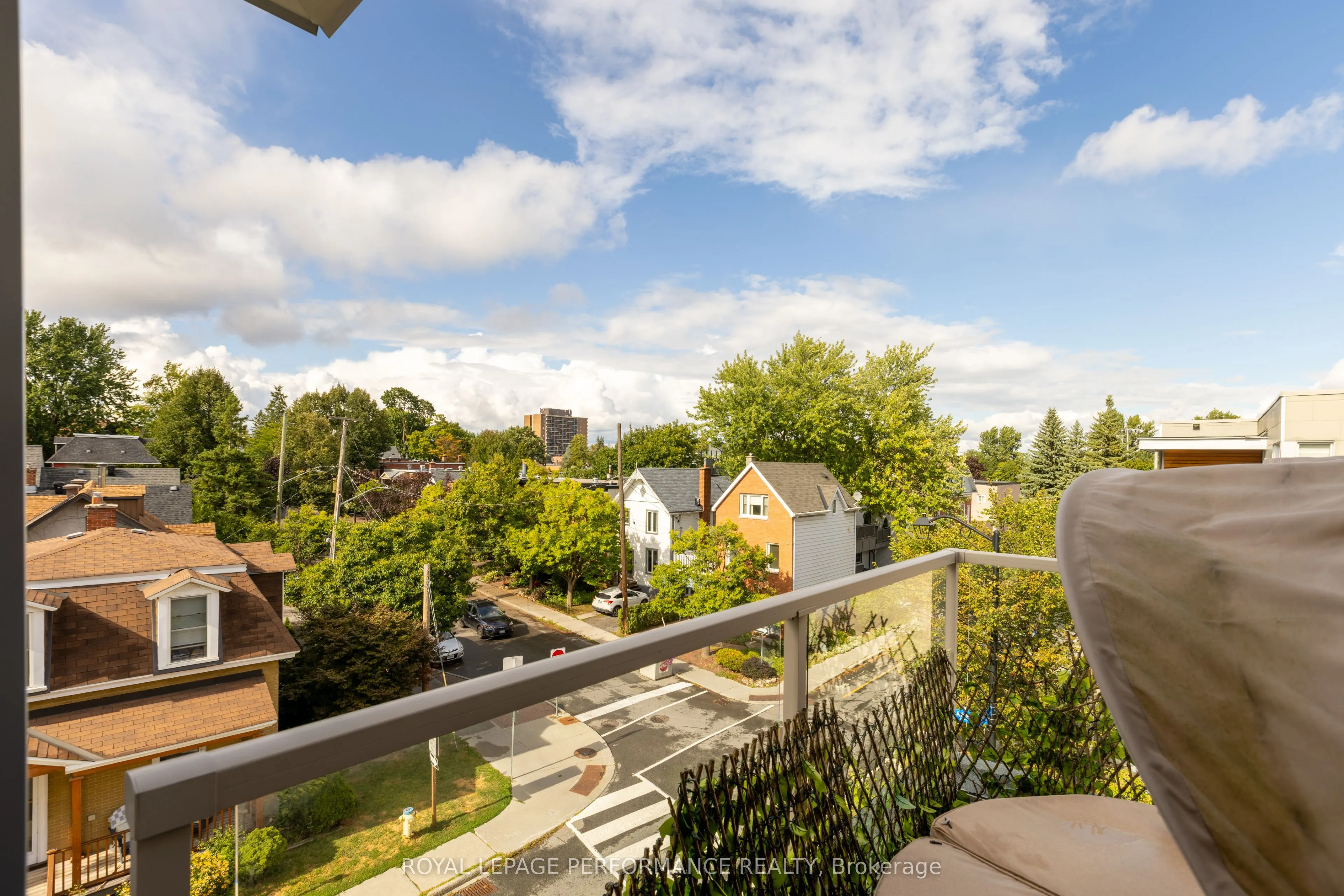 22 Holmwood Avenue, #19