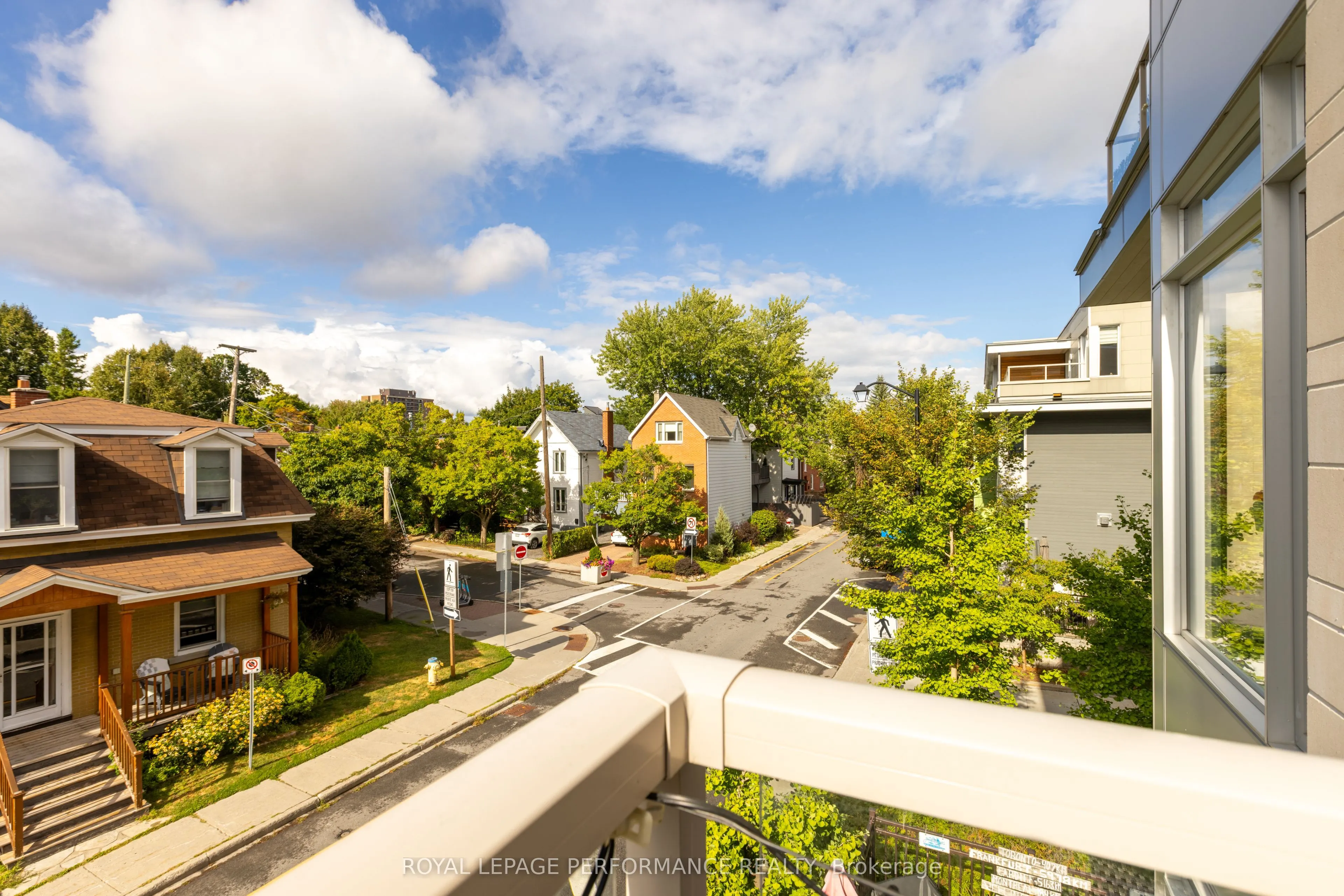 22 Holmwood Avenue, #19