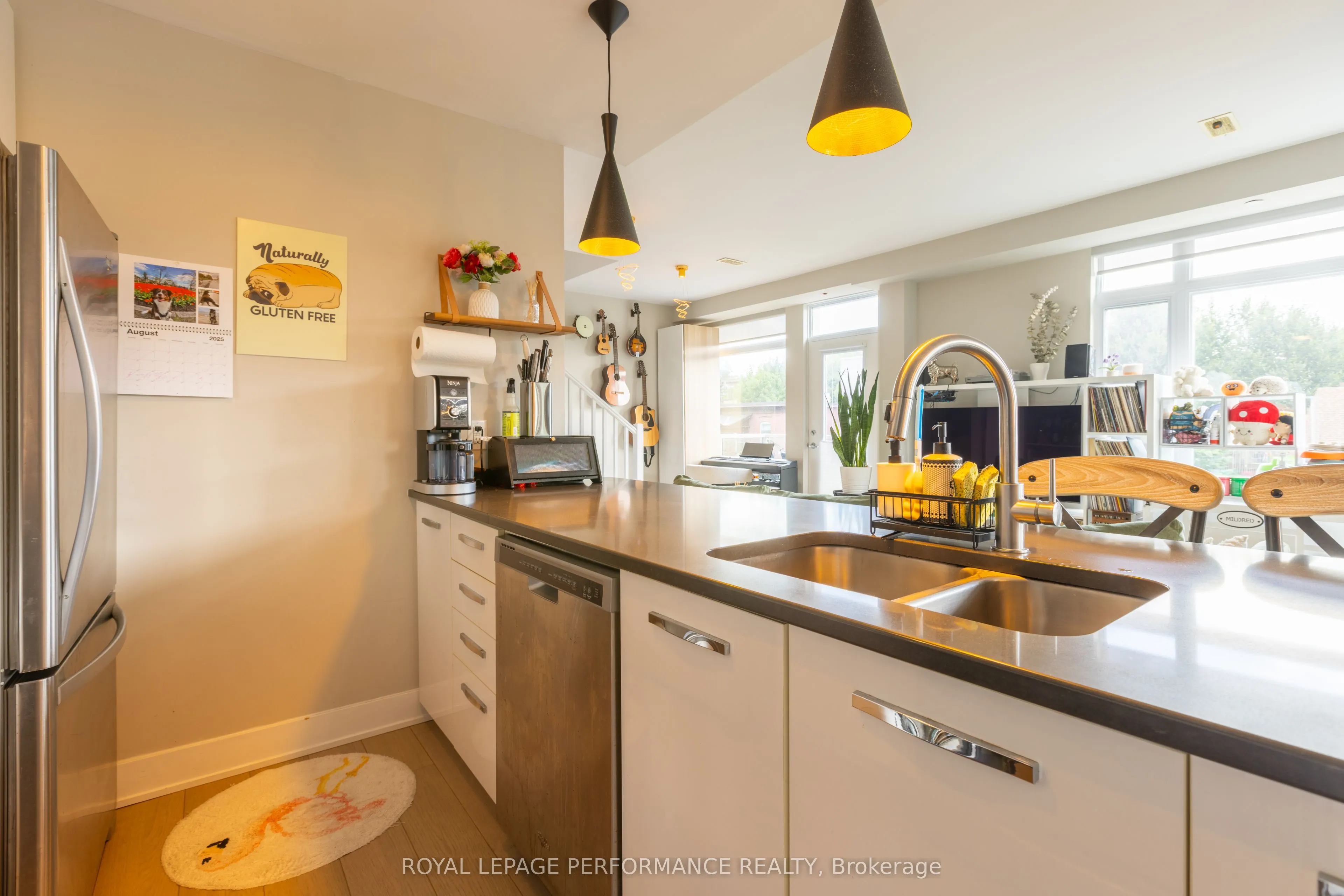 22 Holmwood Avenue, #19