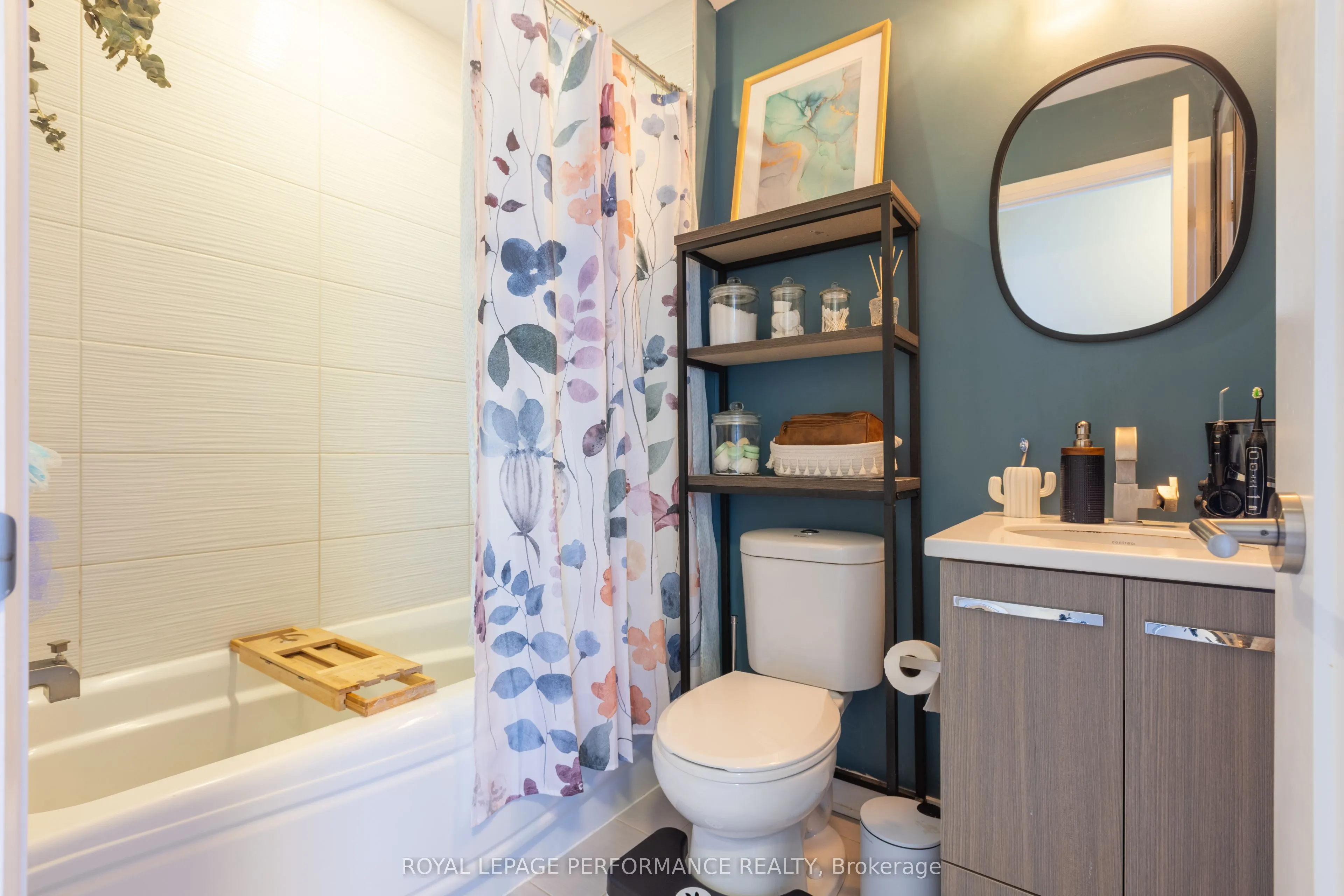 22 Holmwood Avenue, #19