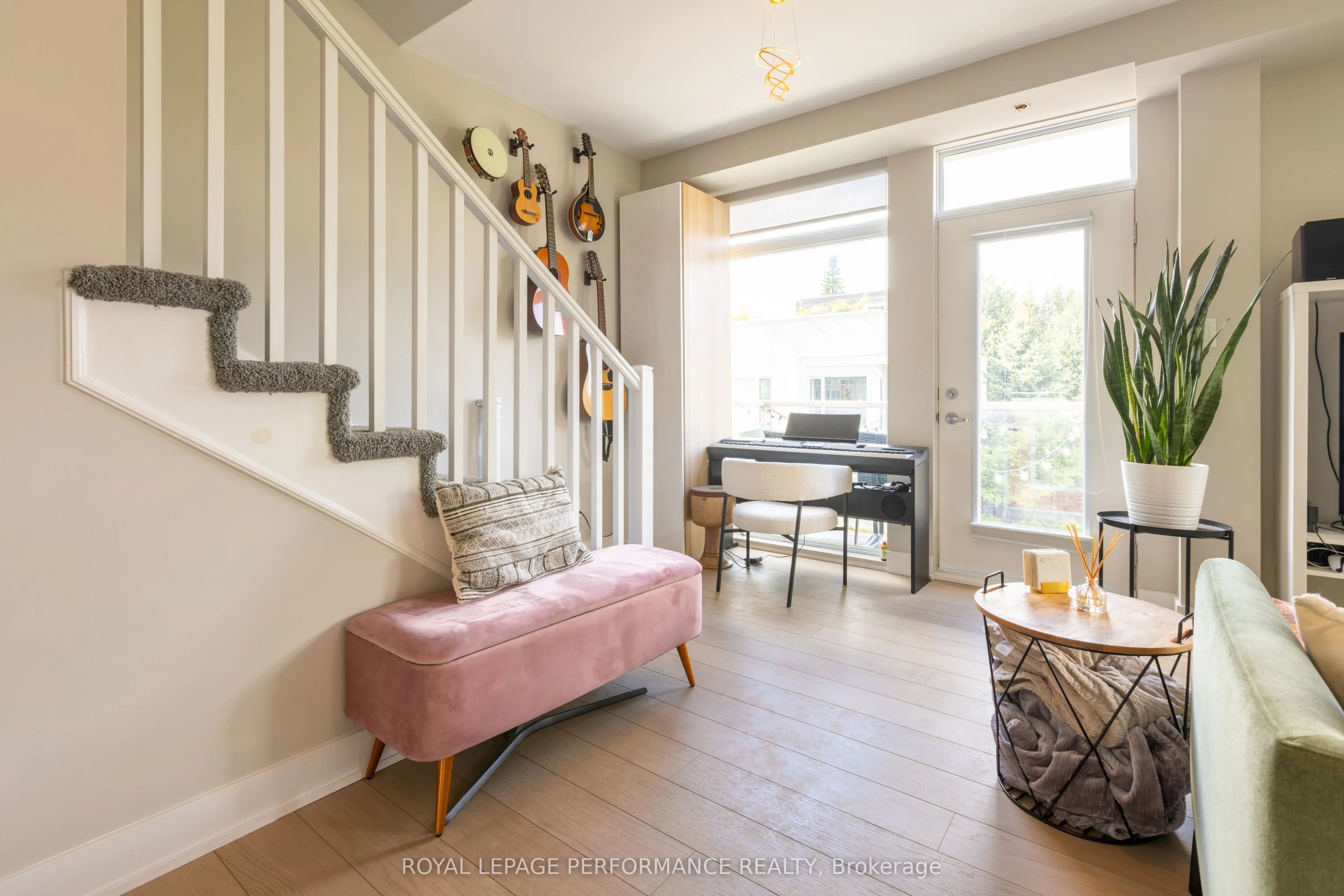 22 Holmwood Avenue, #19