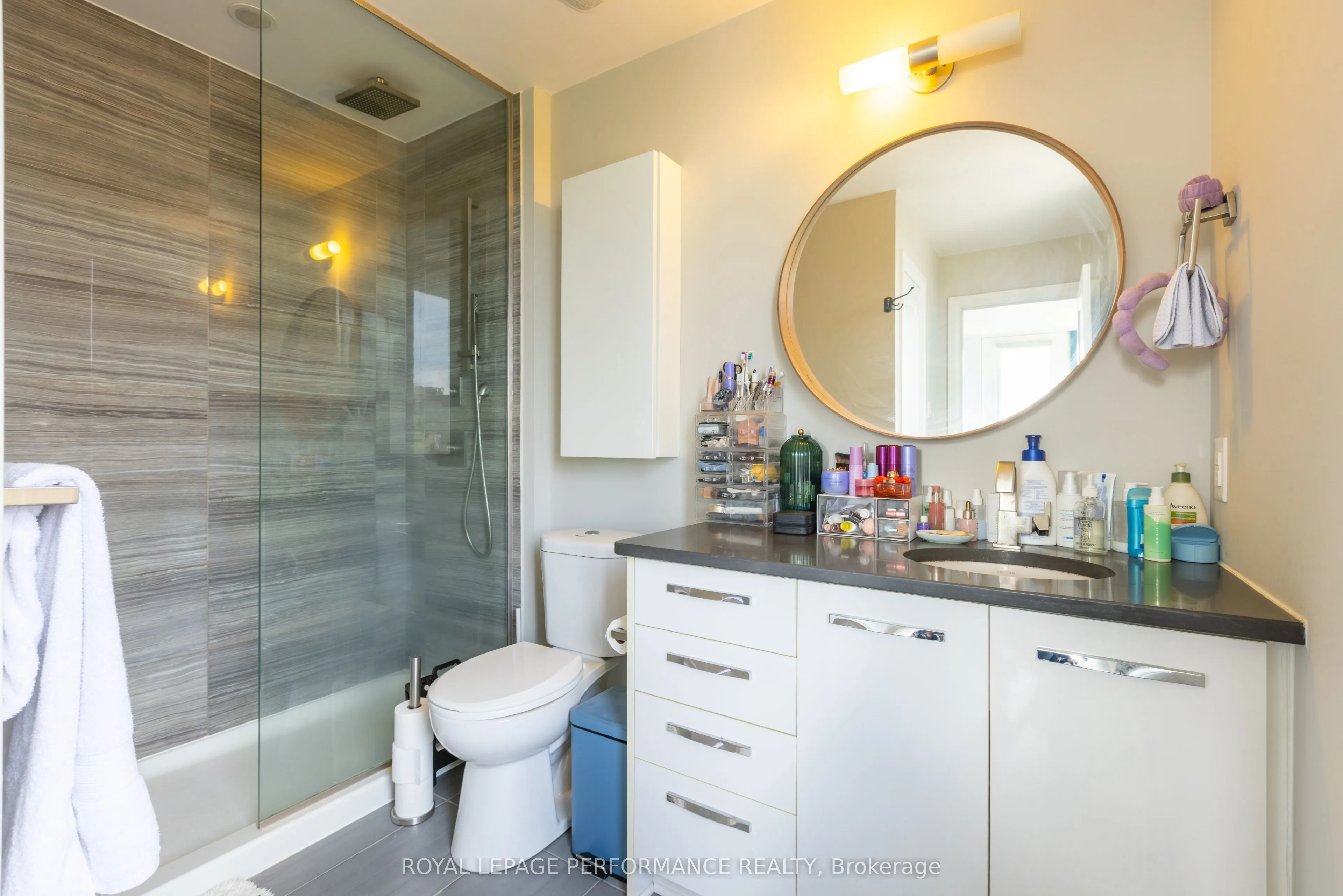 22 Holmwood Avenue, #19
