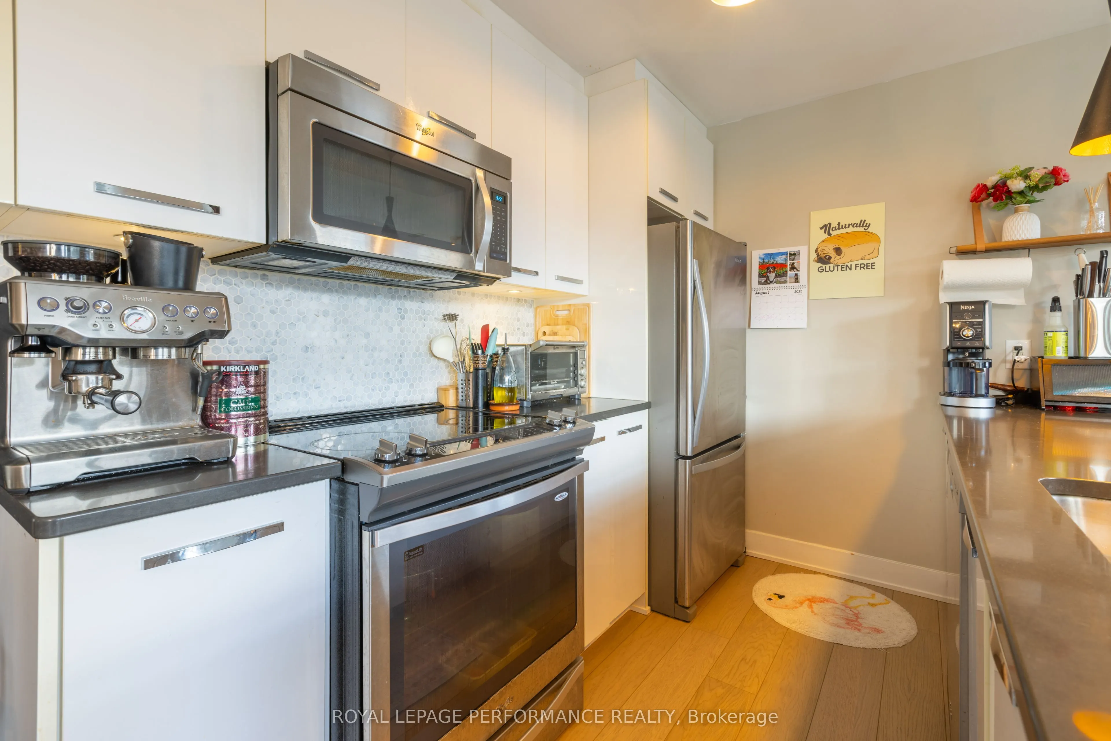 22 Holmwood Avenue, #19
