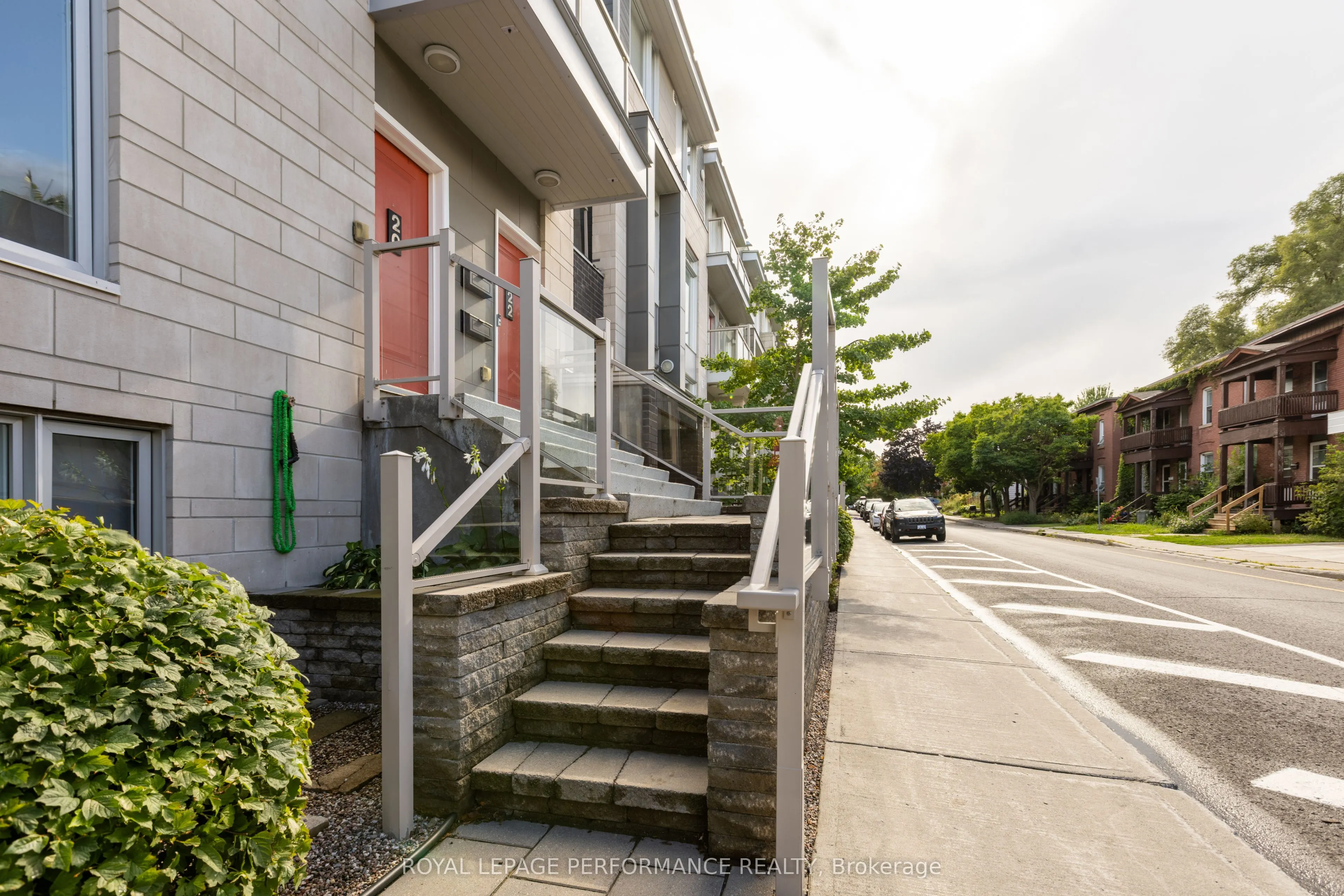 22 Holmwood Avenue, #19