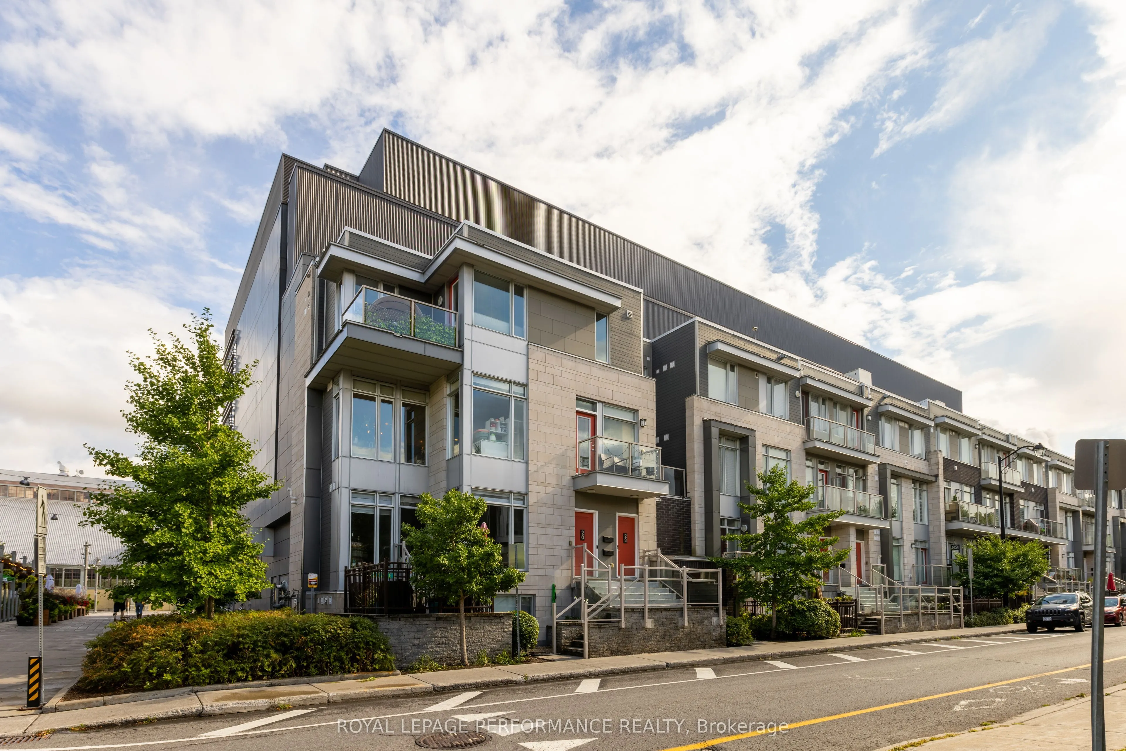 22 Holmwood Avenue, #19