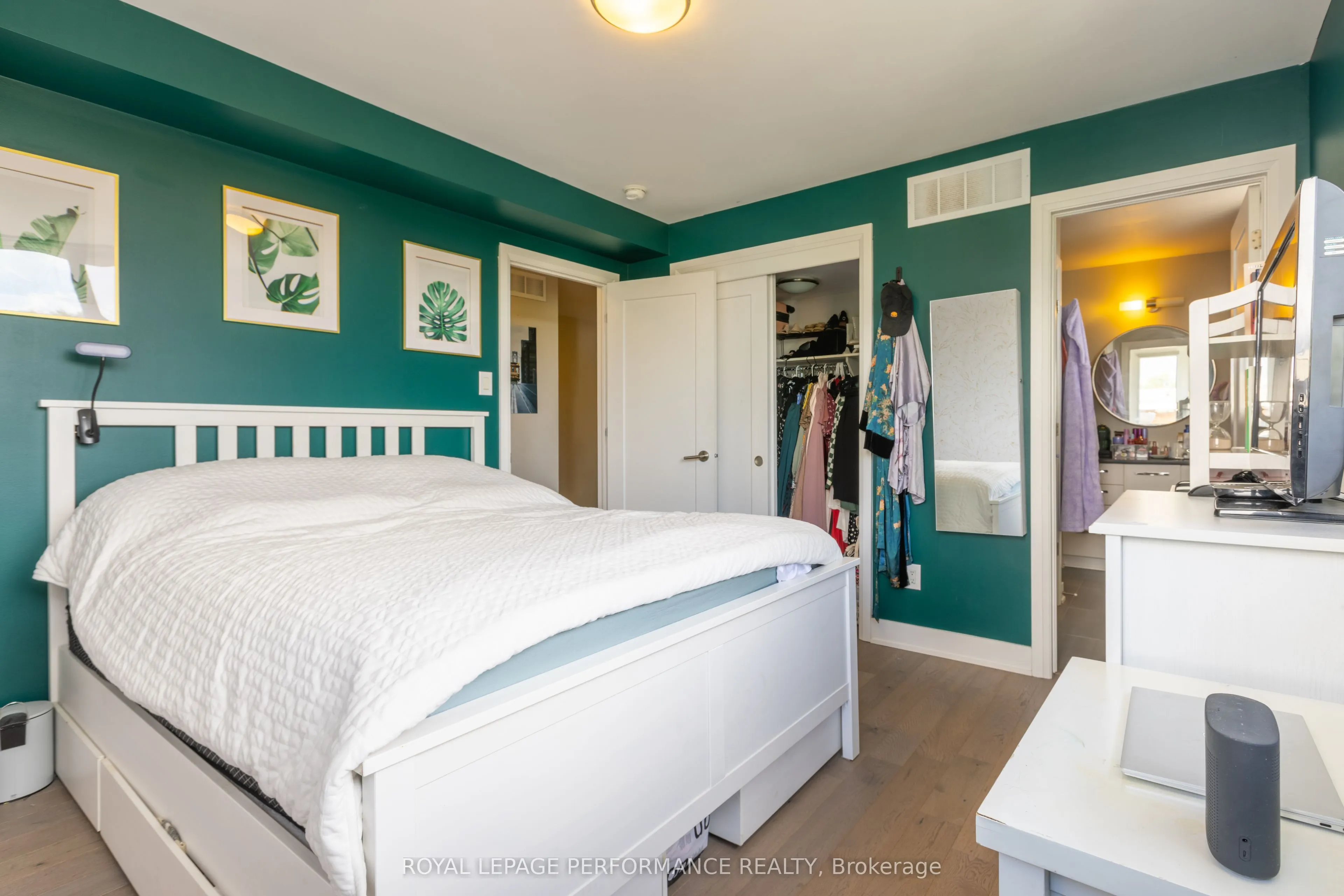 22 Holmwood Avenue, #19
