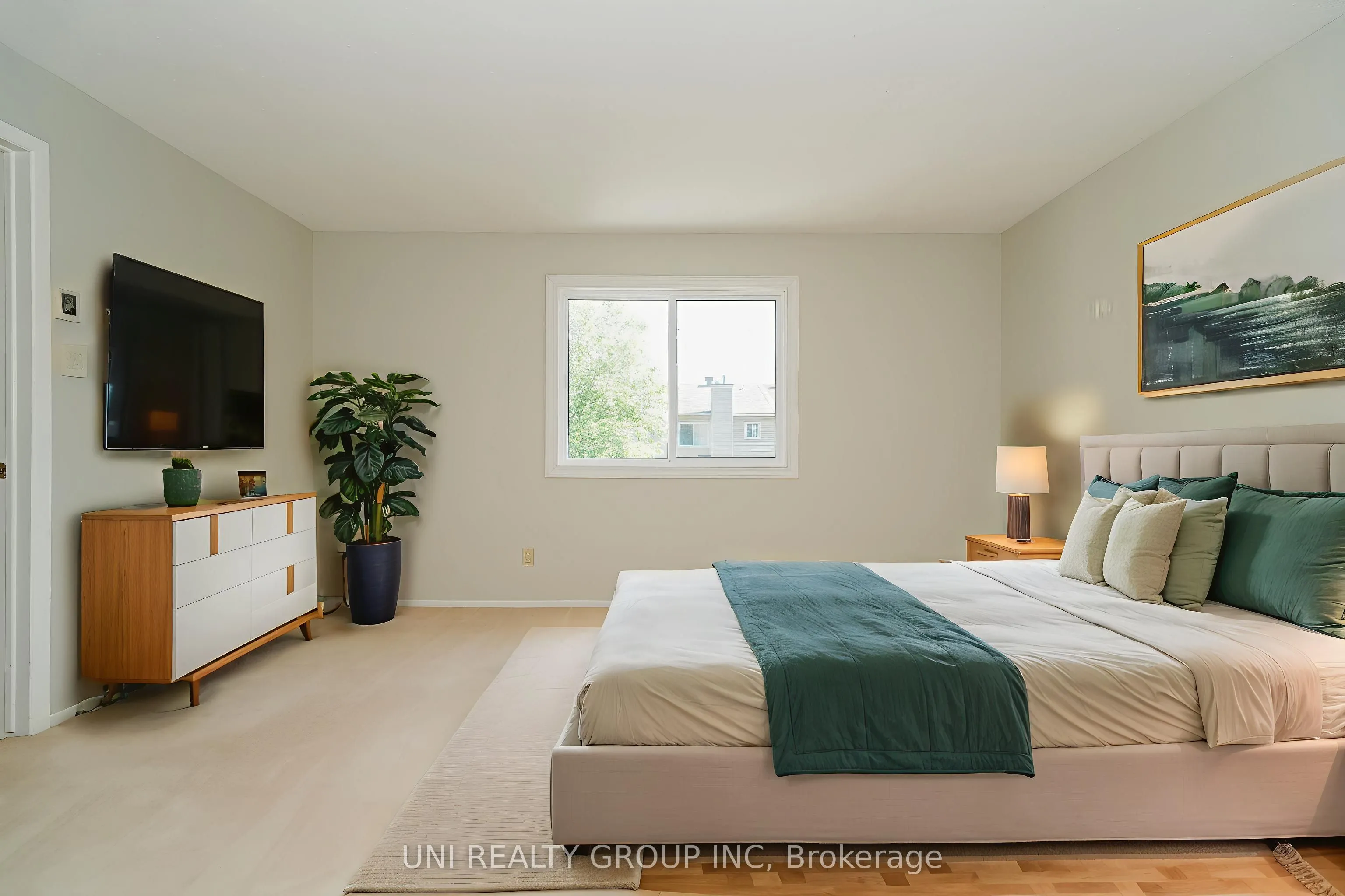 19 ARBORDALE Crescent