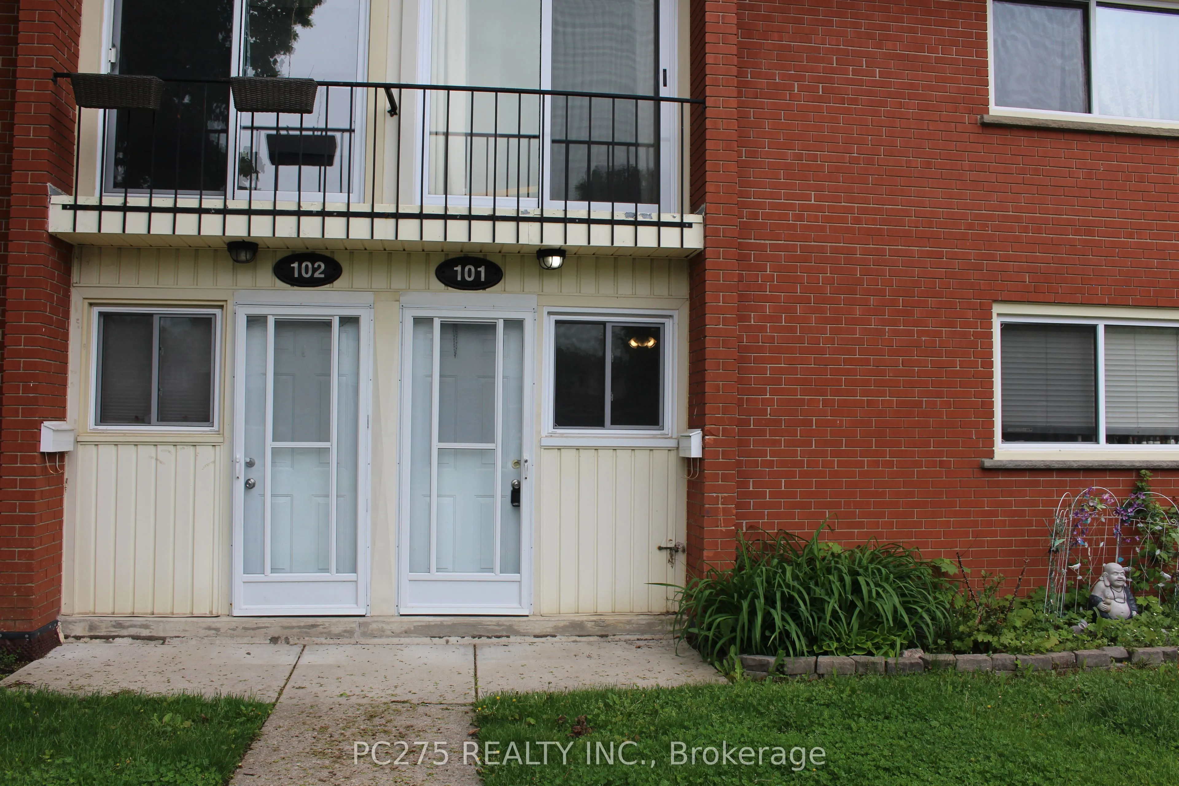 1090 Kipps Lane, #101