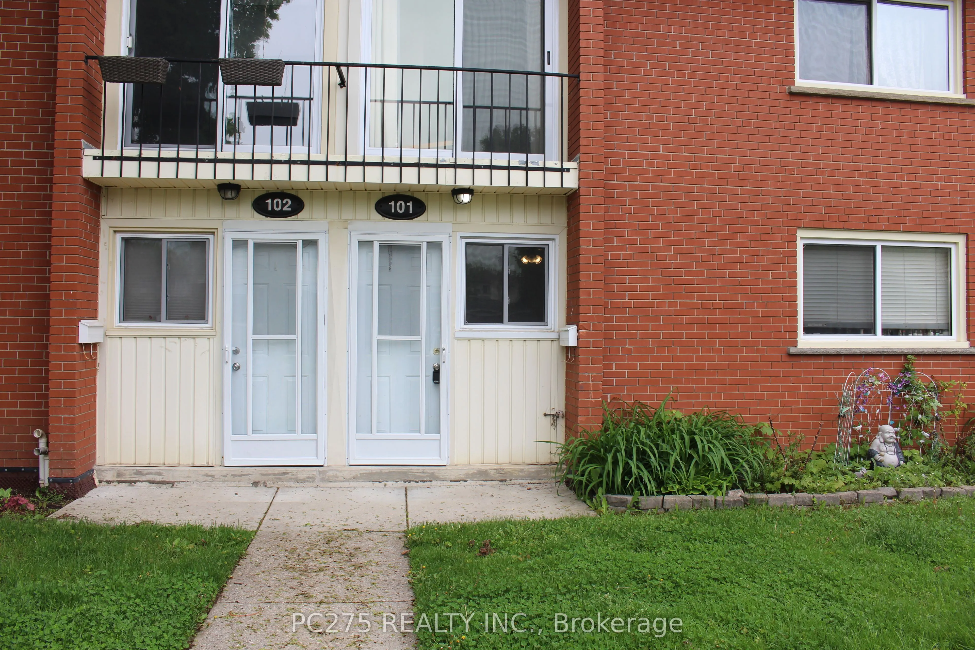 1090 Kipps Lane, #101