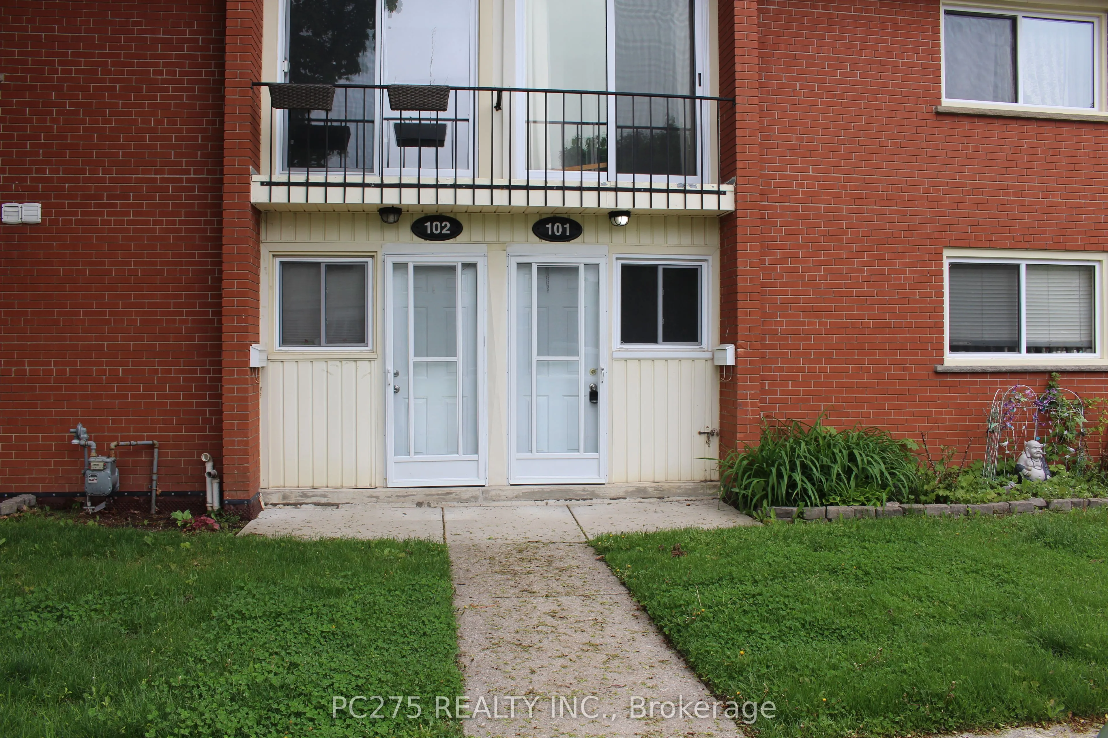1090 Kipps Lane, #101