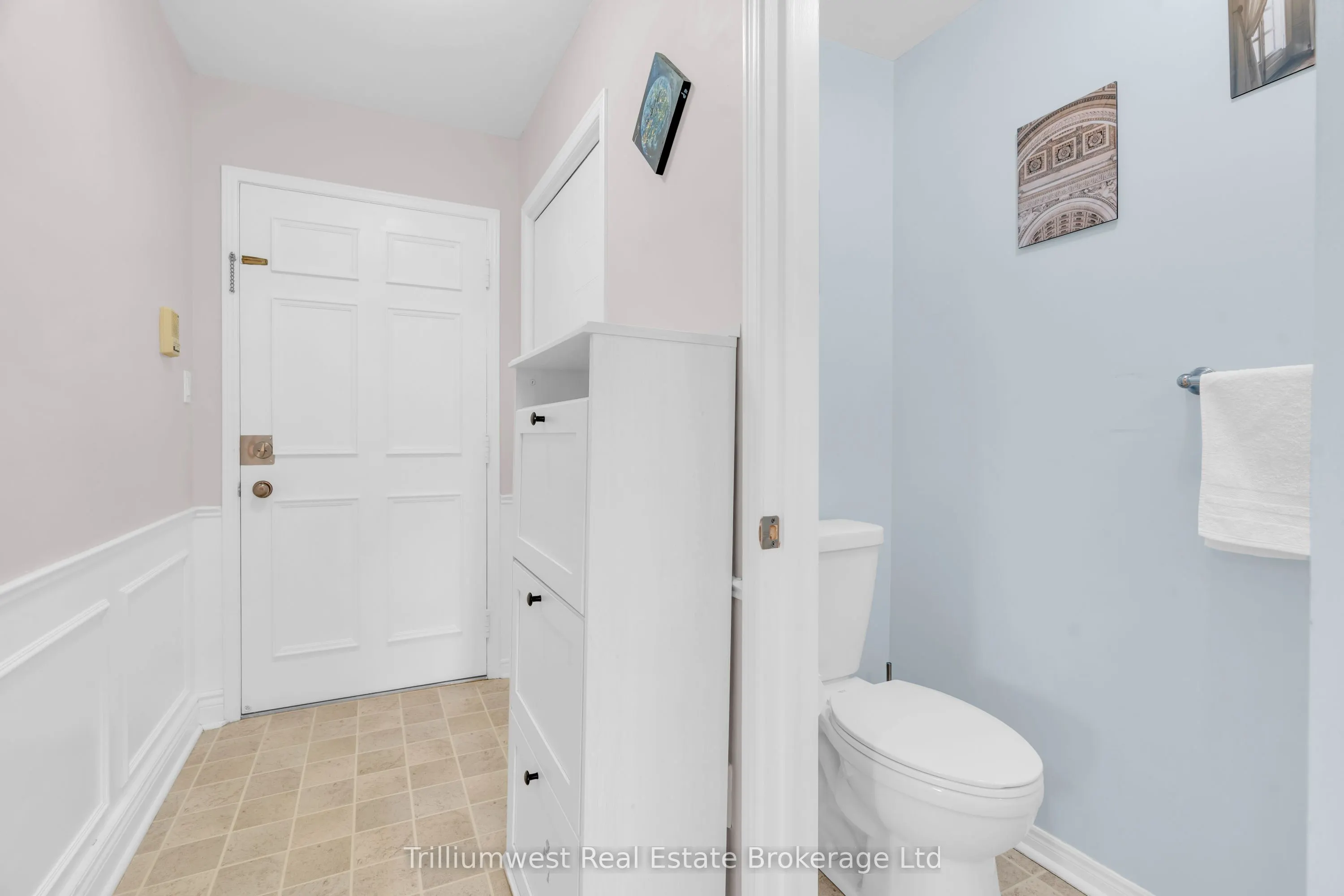 458 Janefield Avenue, #219