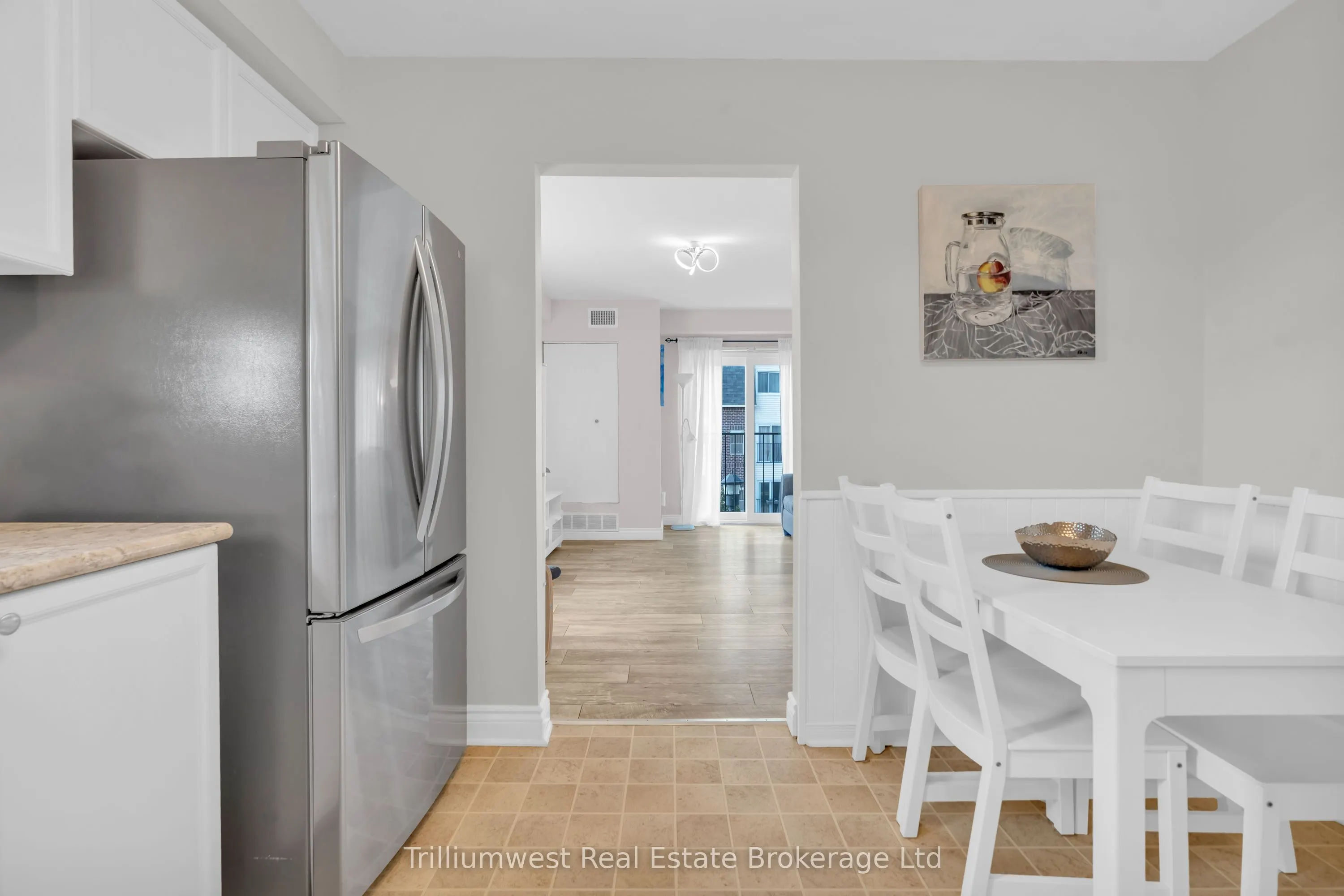 458 Janefield Avenue, #219