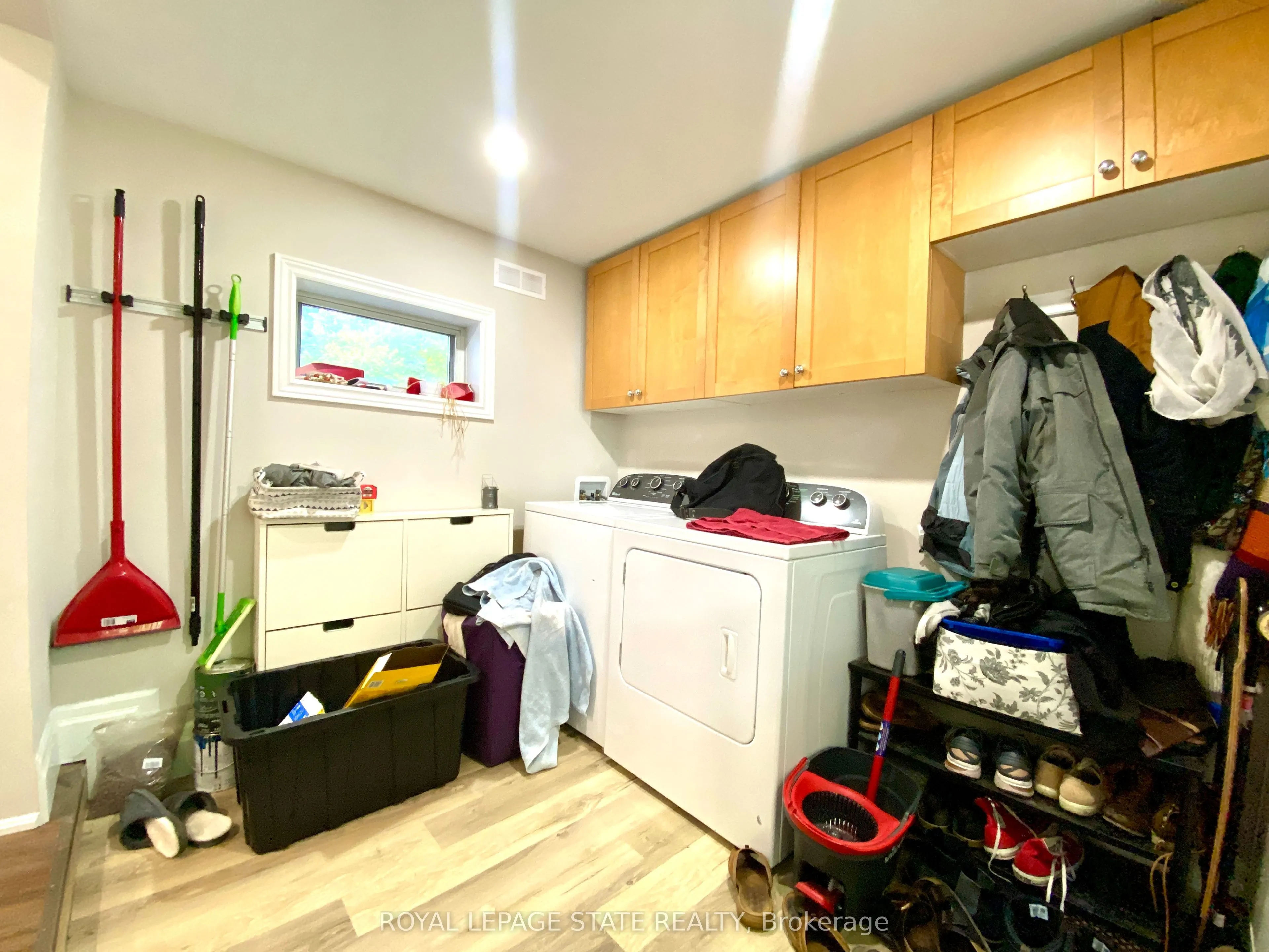 358 Dundas Street E