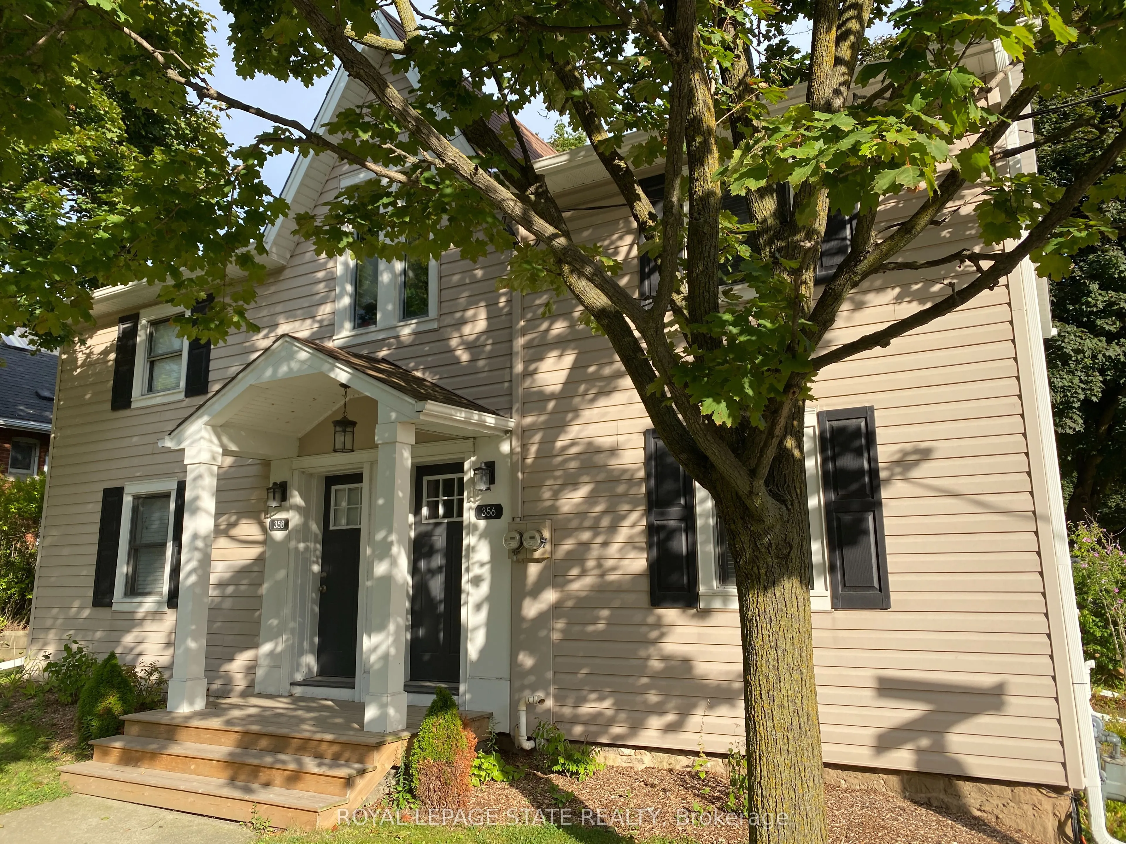 358 Dundas Street E