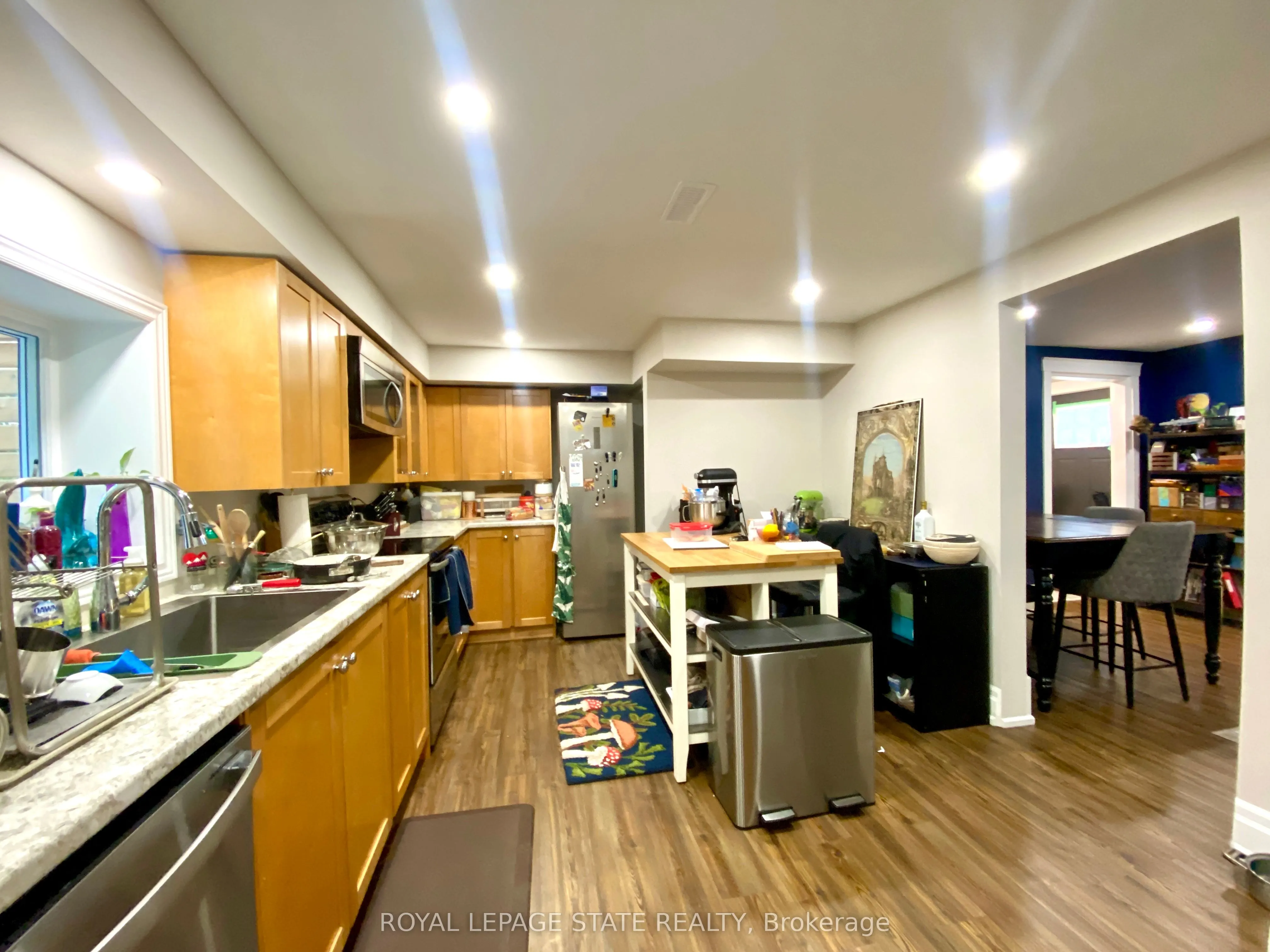 358 Dundas Street E