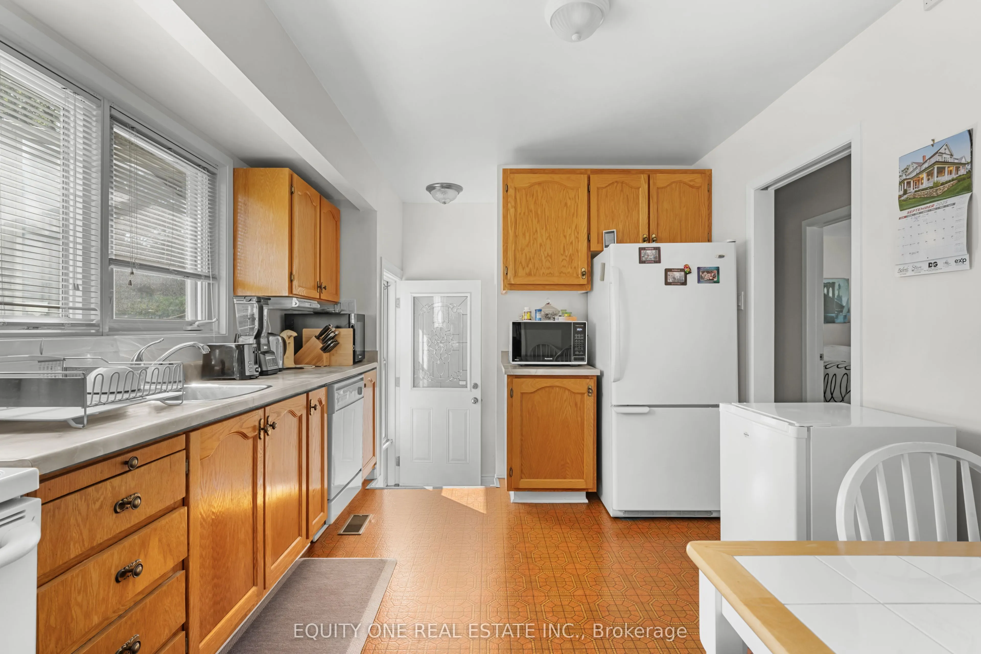 2 Parkside Crescent