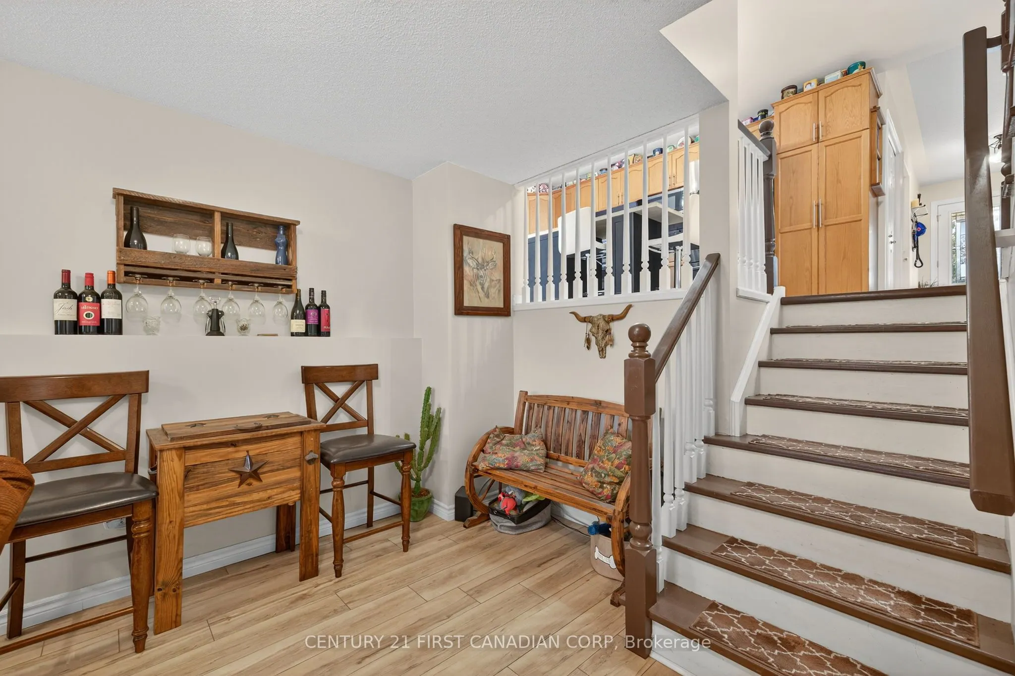 19 Hemlock Boulevard