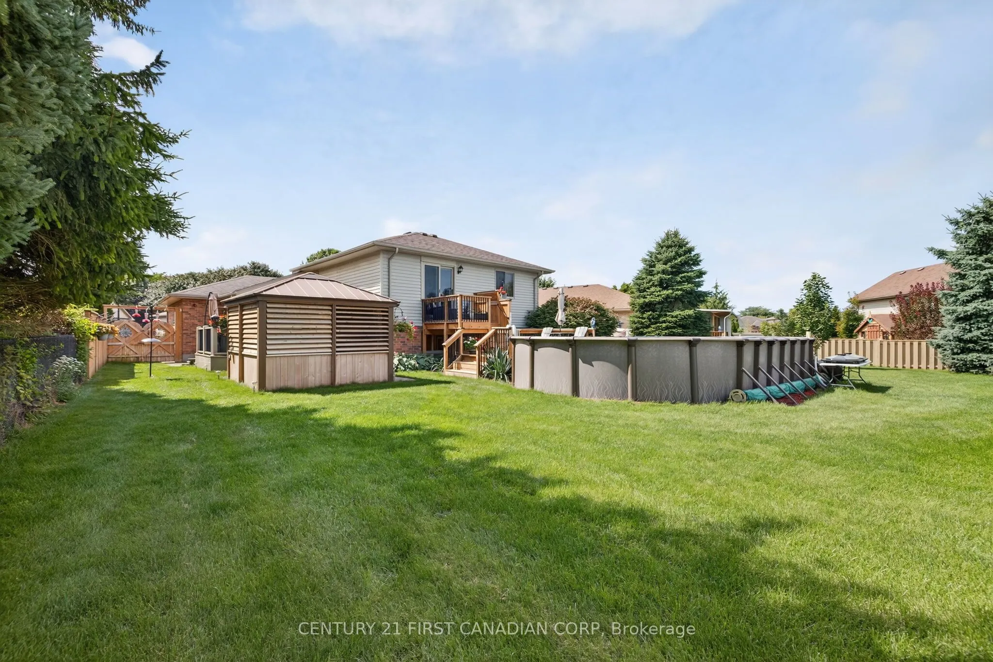19 Hemlock Boulevard