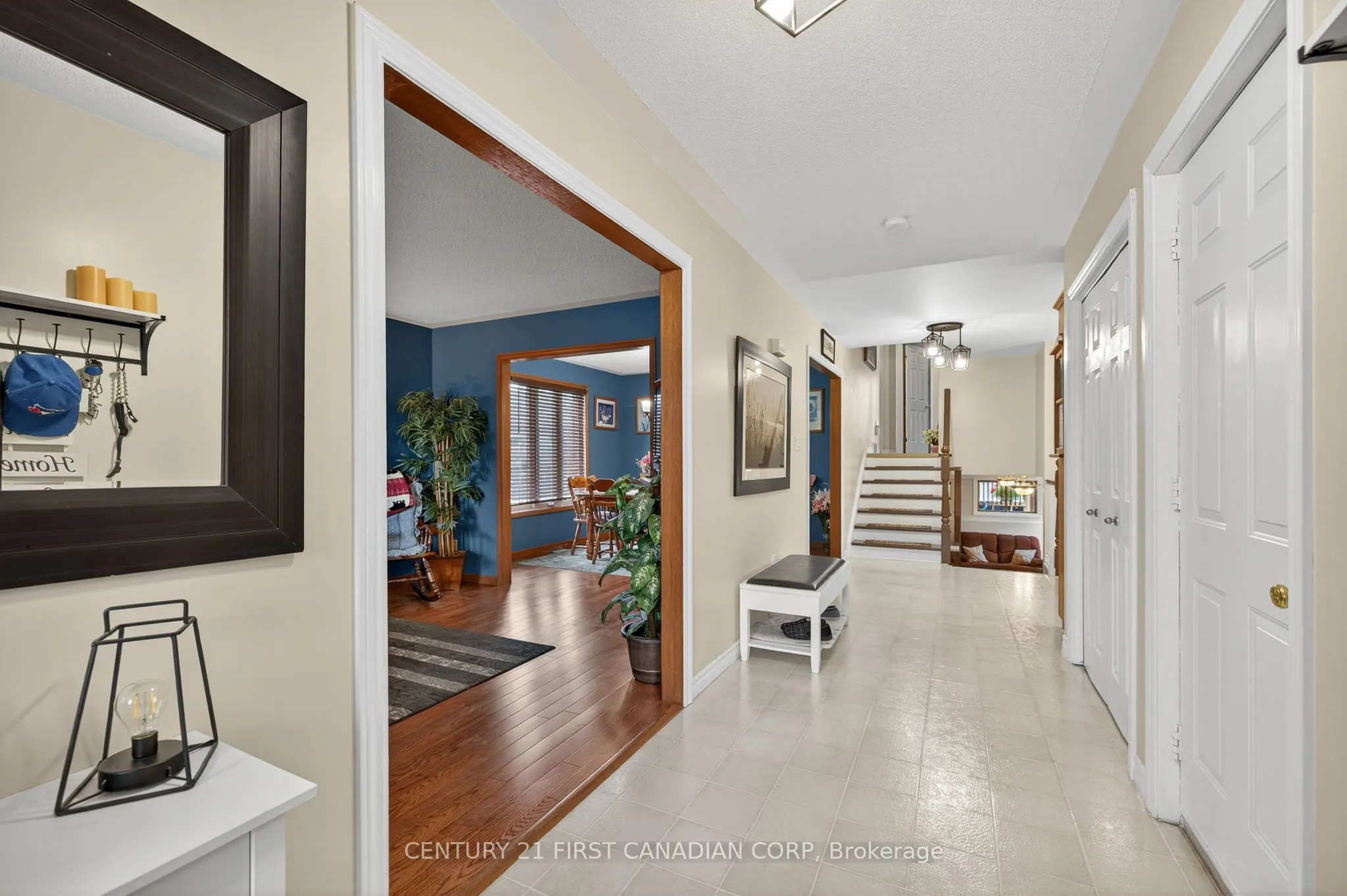 19 Hemlock Boulevard